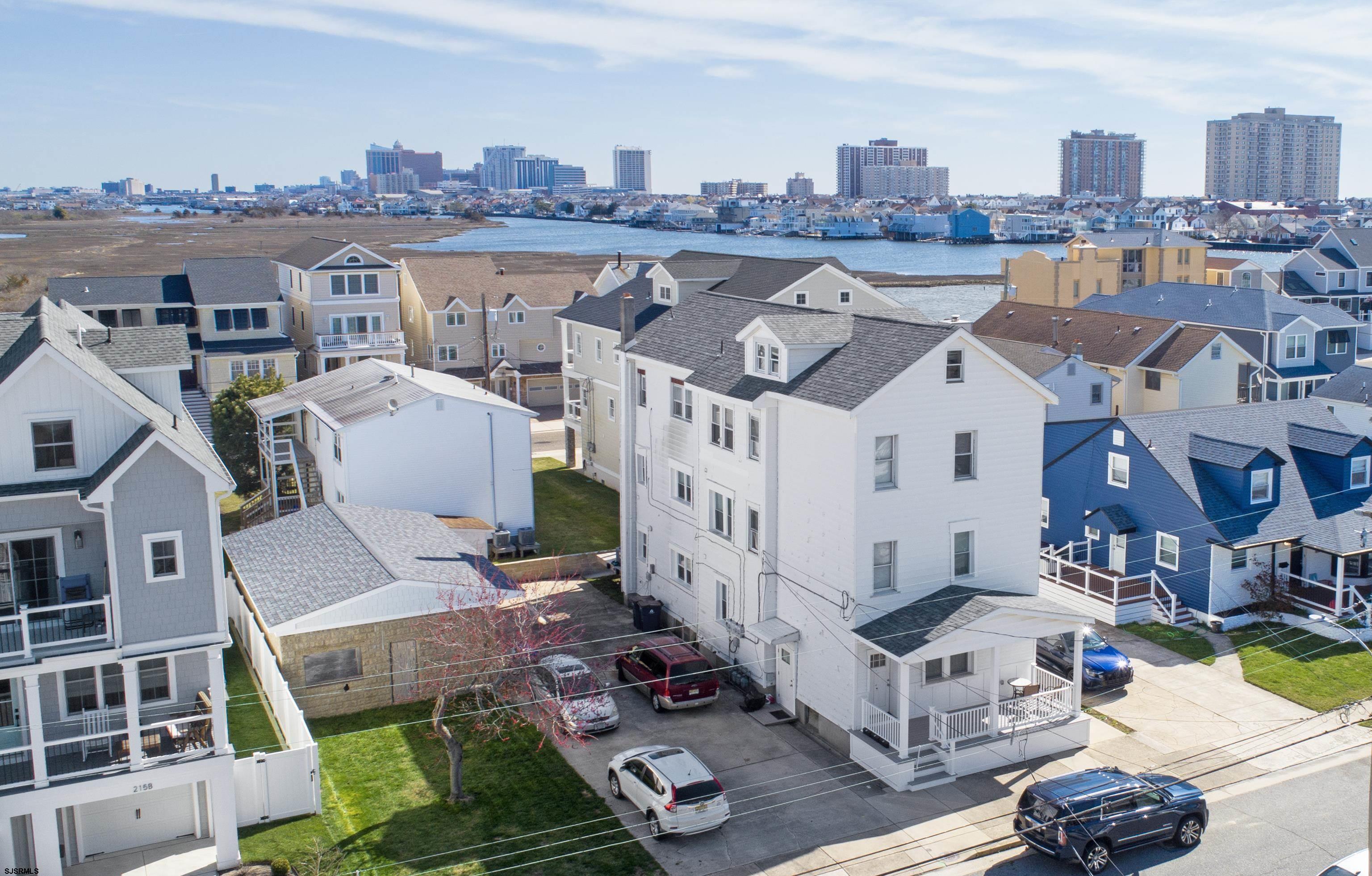 211 N Suffolk Ave