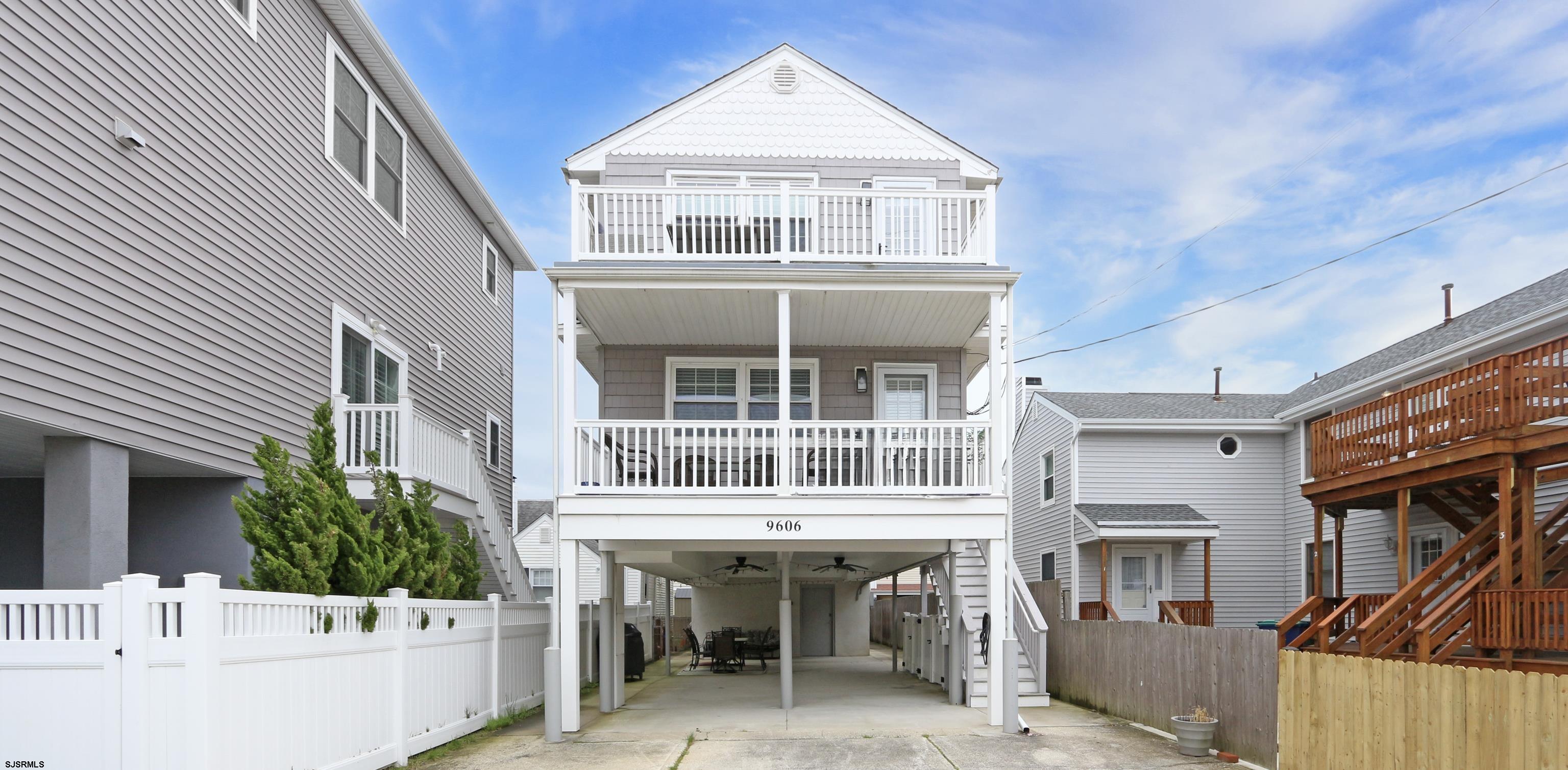 9606 Monmouth Ave Unit: 2