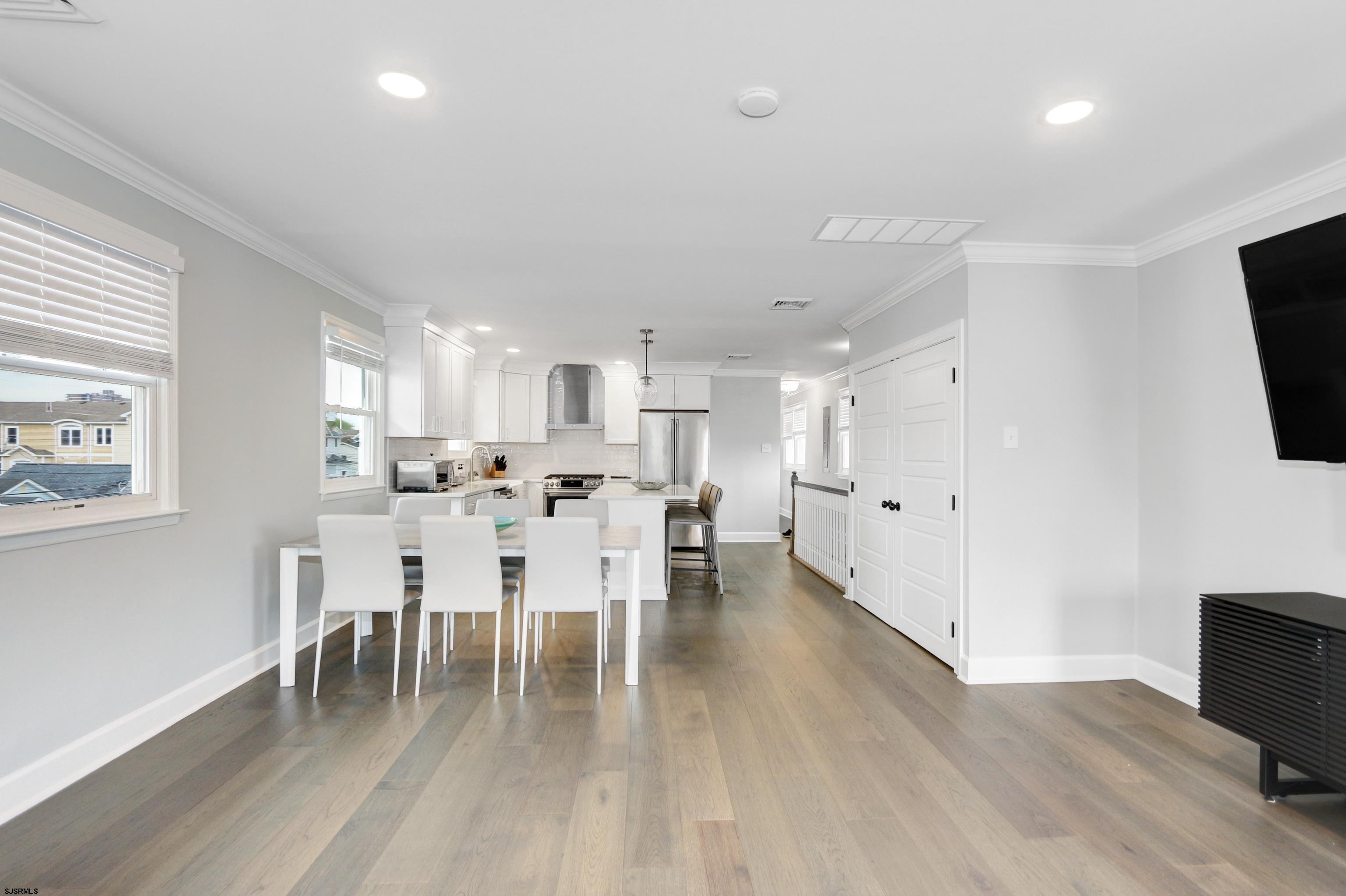 9606 Monmouth Ave Unit: 2