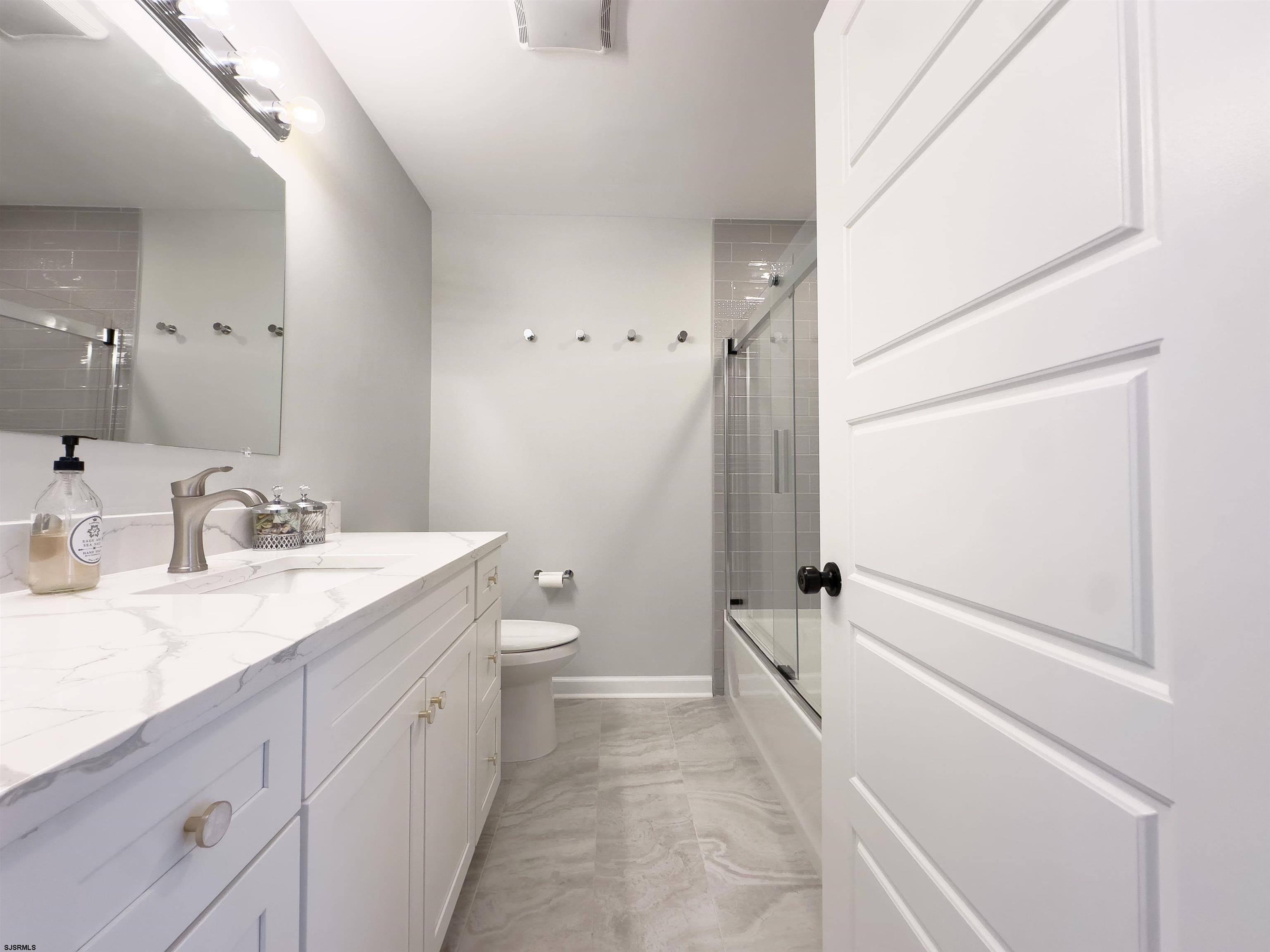 9606 Monmouth Ave Unit: 2