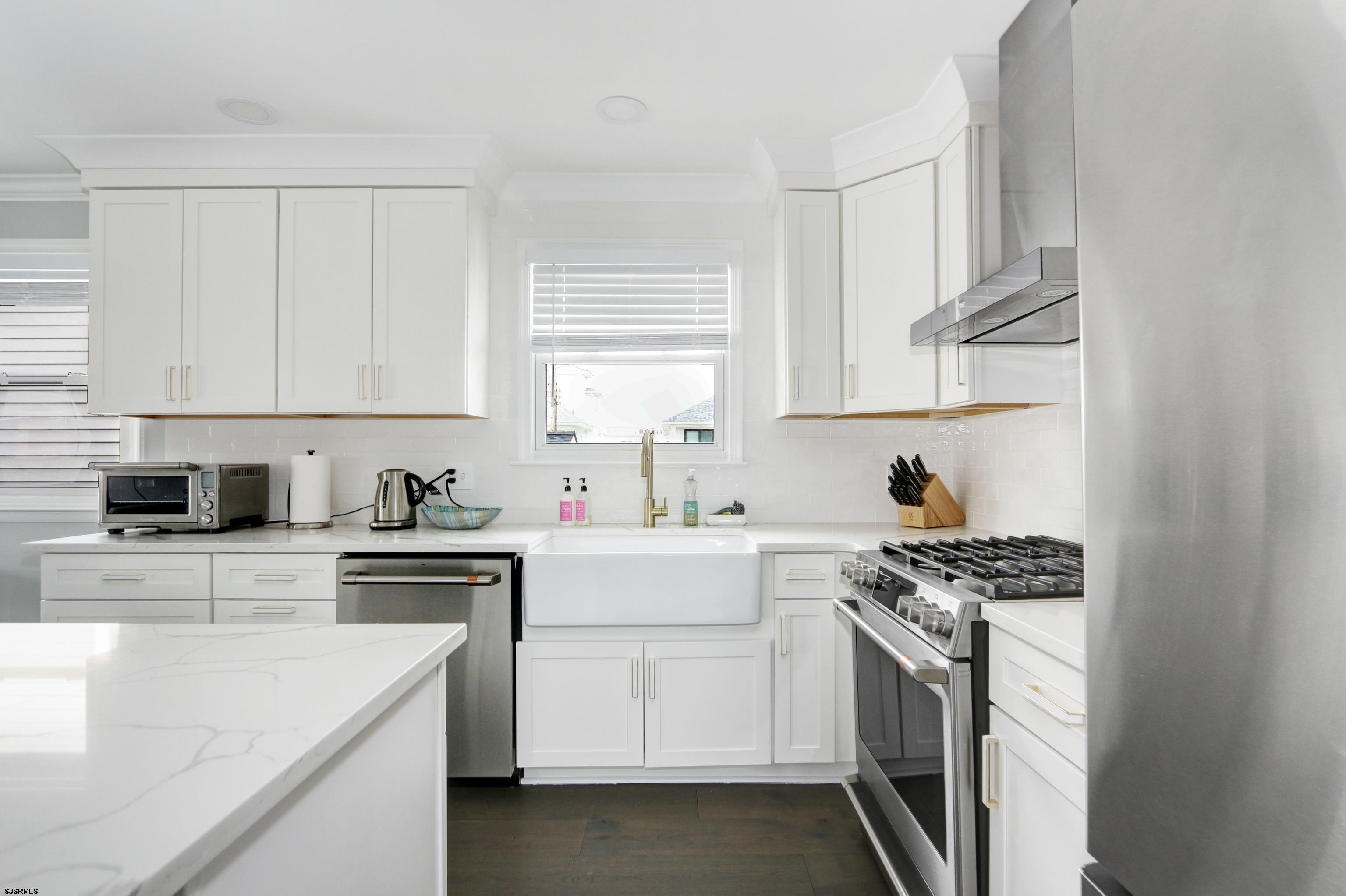 9606 Monmouth Ave Unit: 2