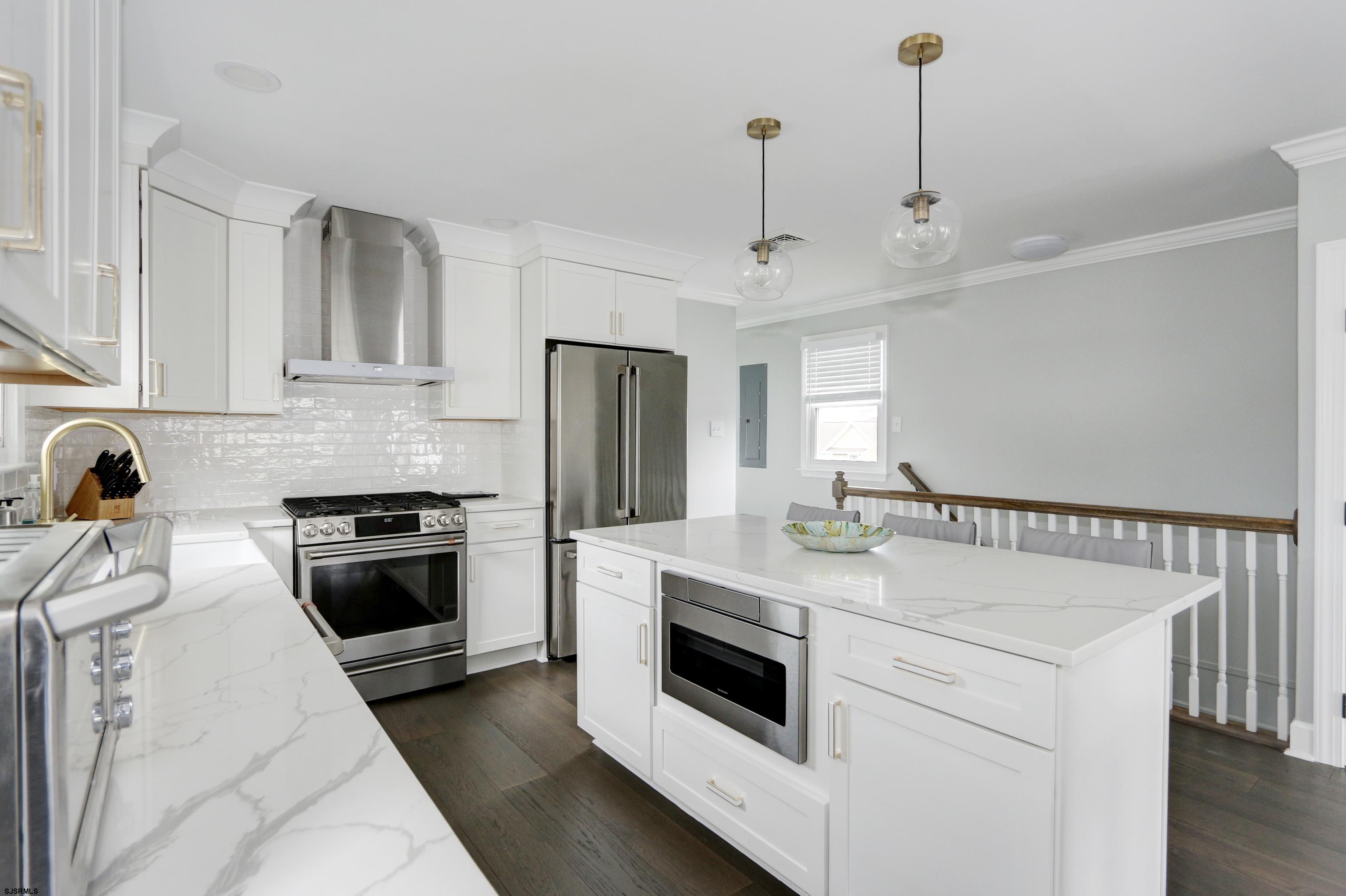 9606 Monmouth Ave Unit: 2