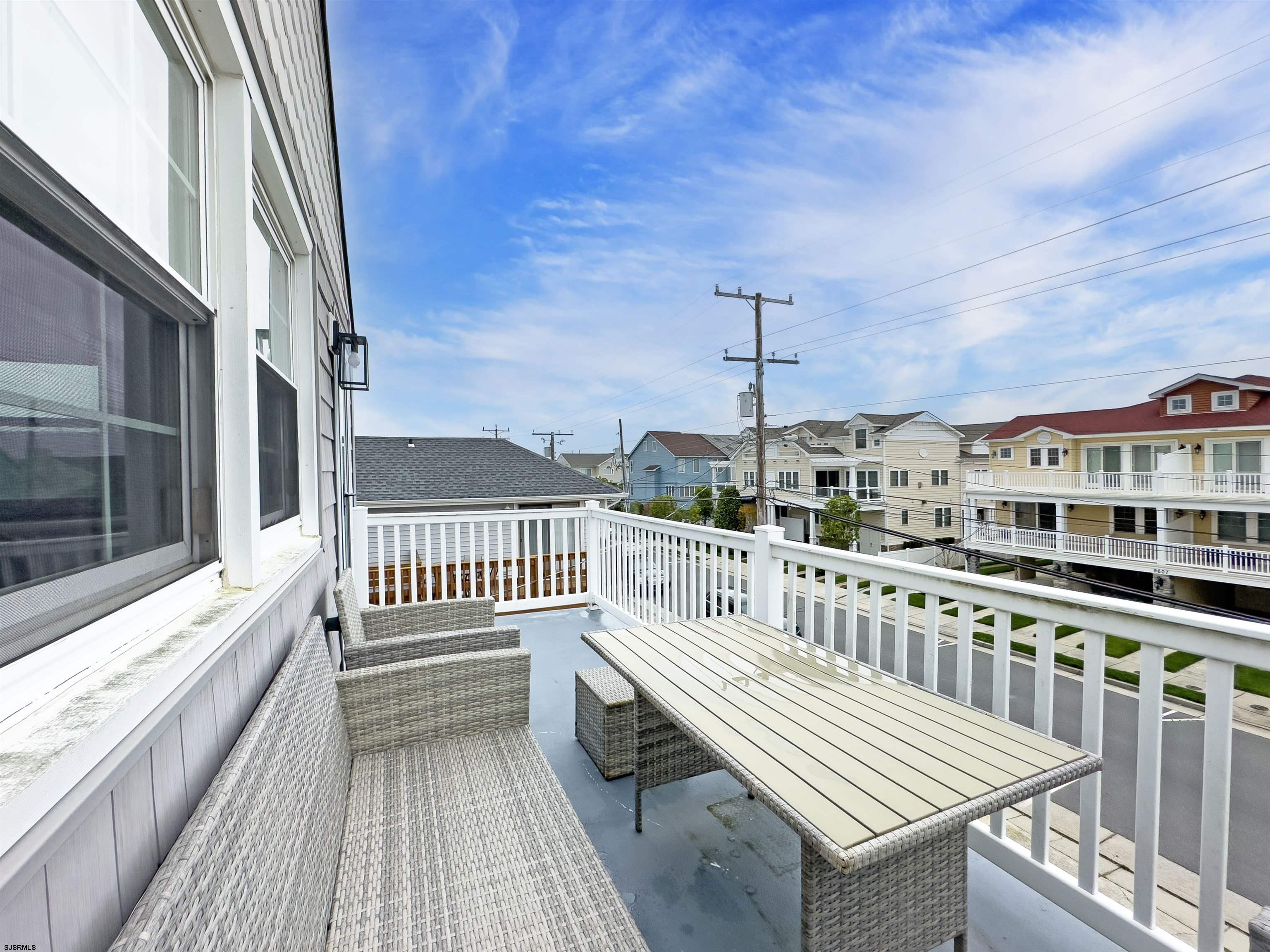 9606 Monmouth Ave Unit: 2