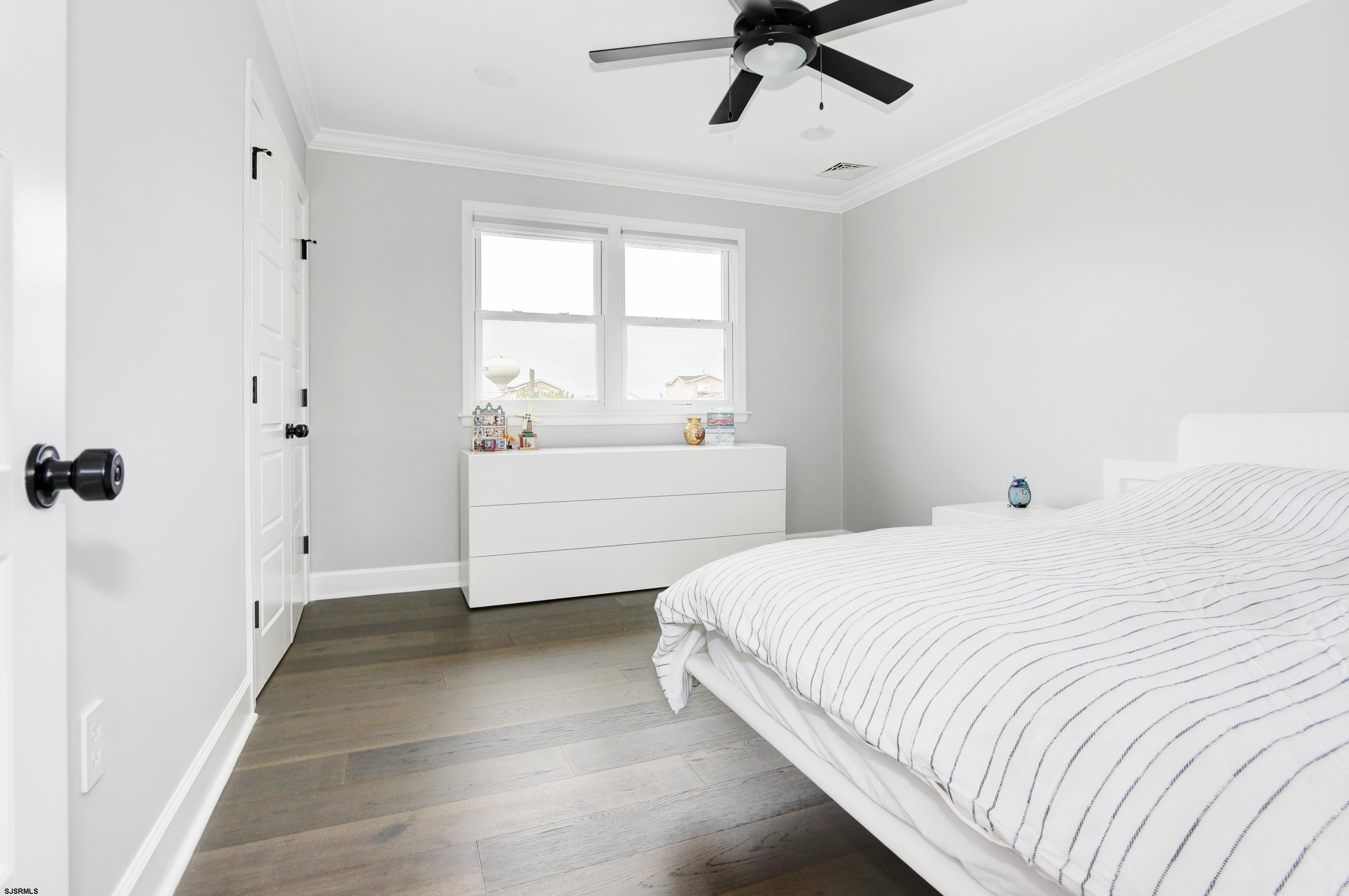 9606 Monmouth Ave Unit: 2