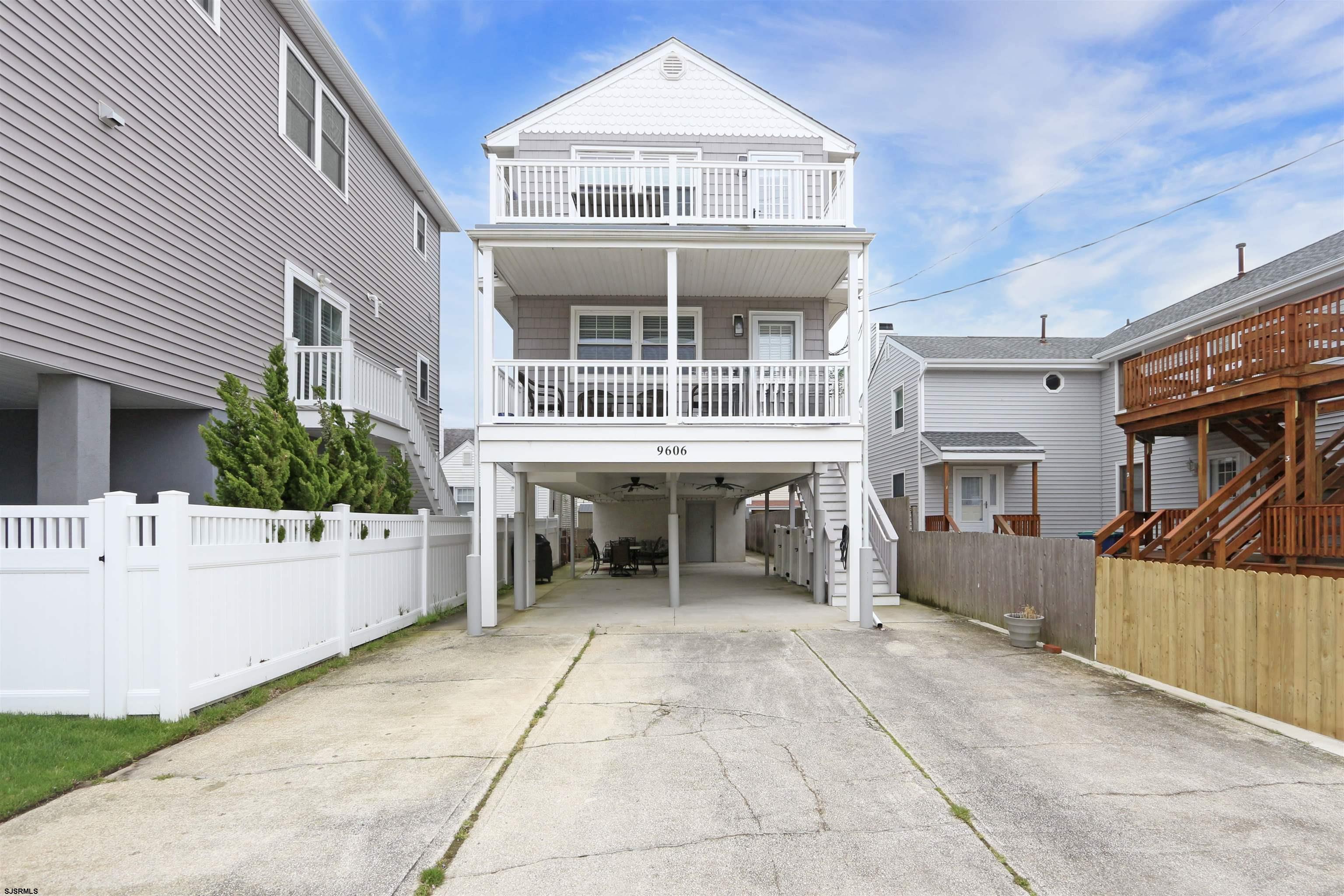 9606 Monmouth Ave Unit: 2