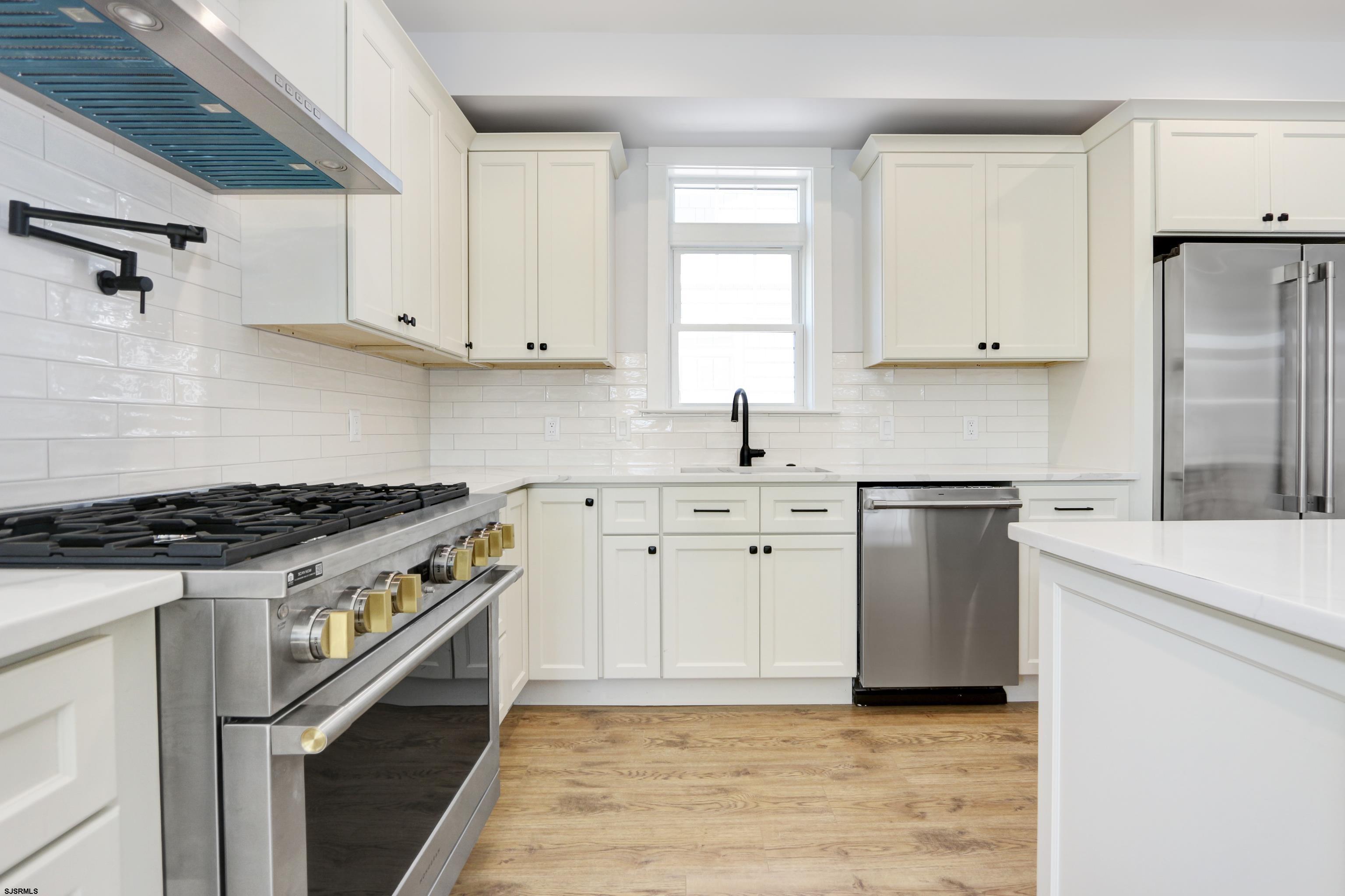 9412 Ventnor Ave Unit: 3