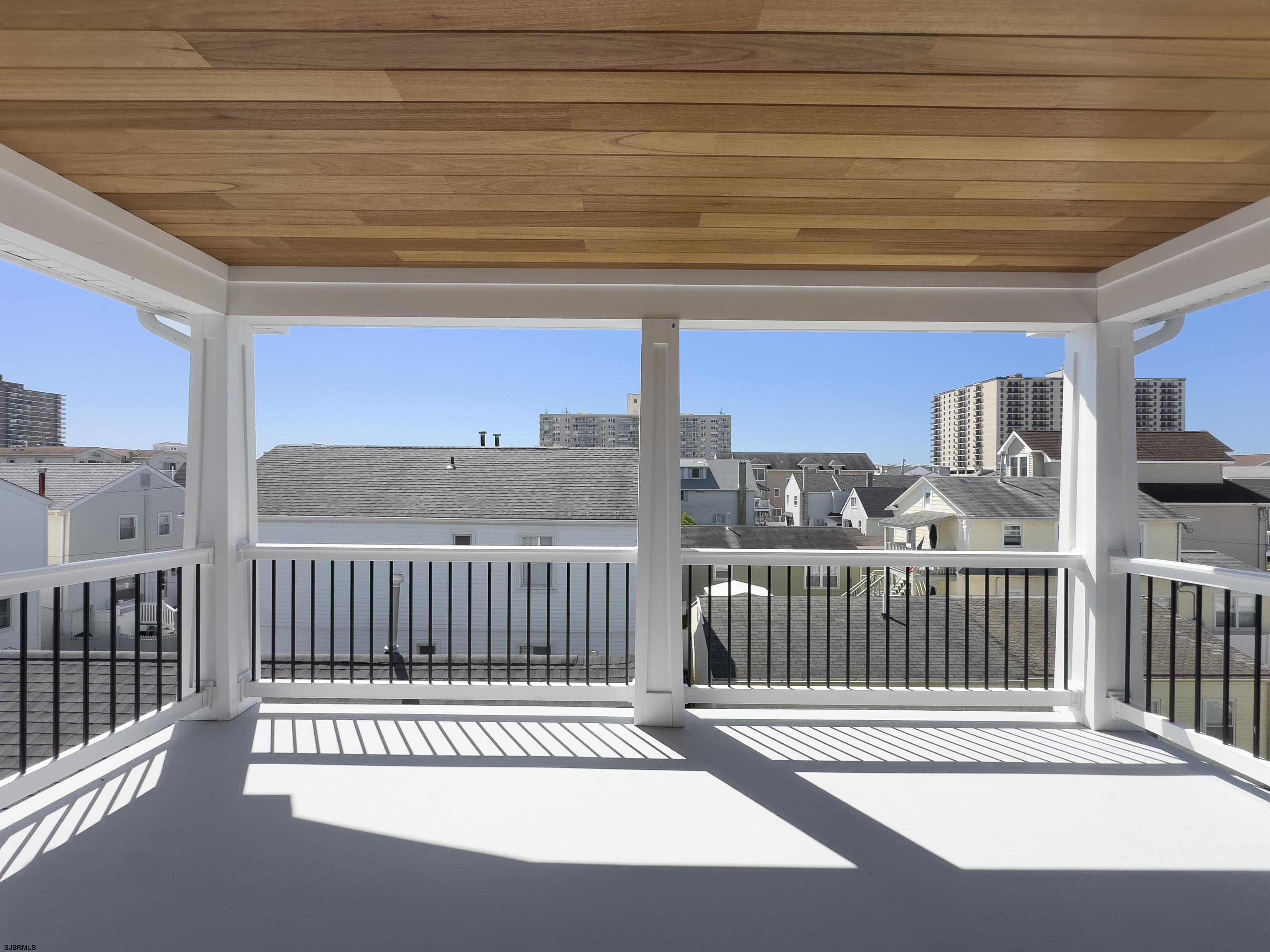 9412 Ventnor Ave Unit: 3
