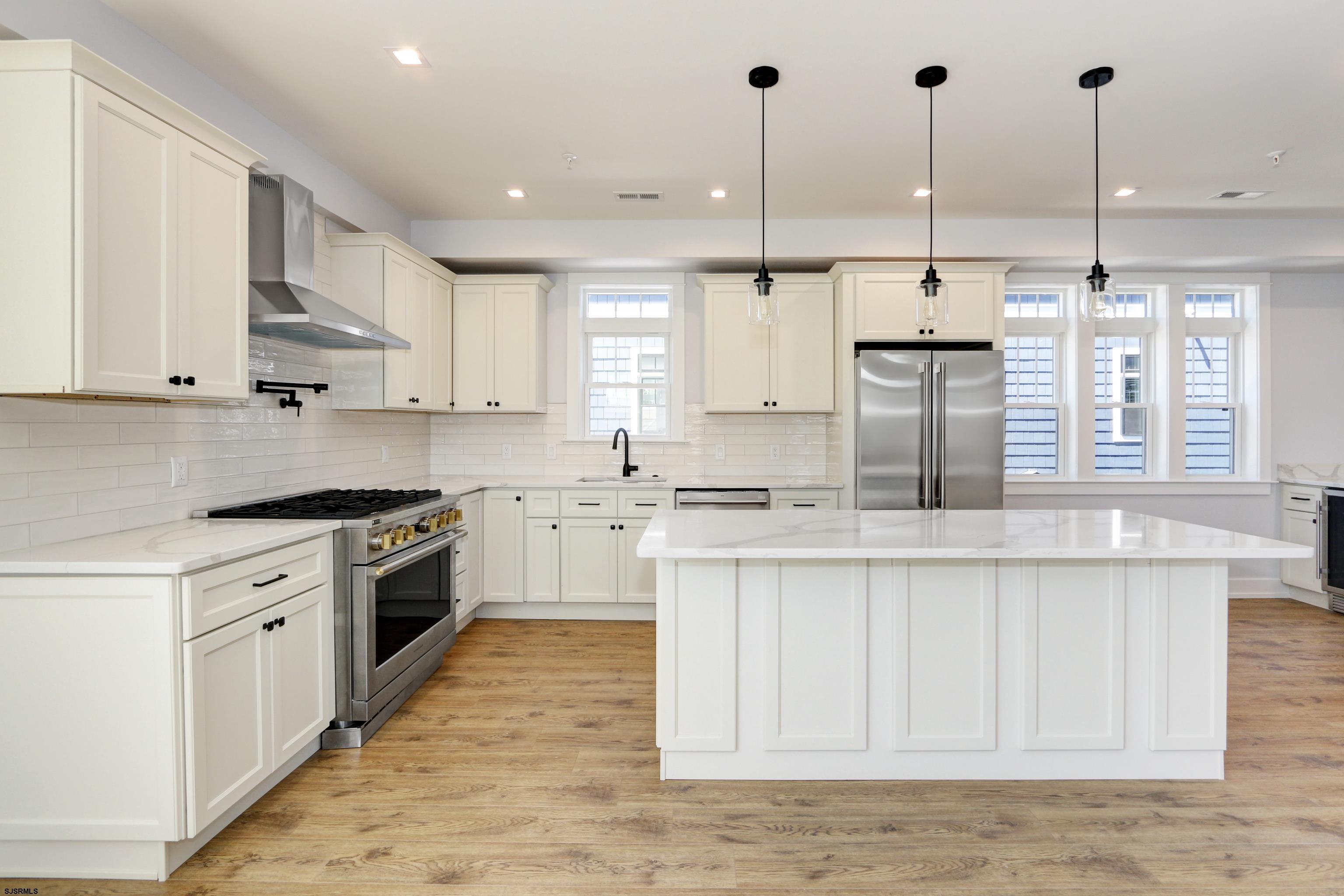 9412 Ventnor Ave Unit: 3
