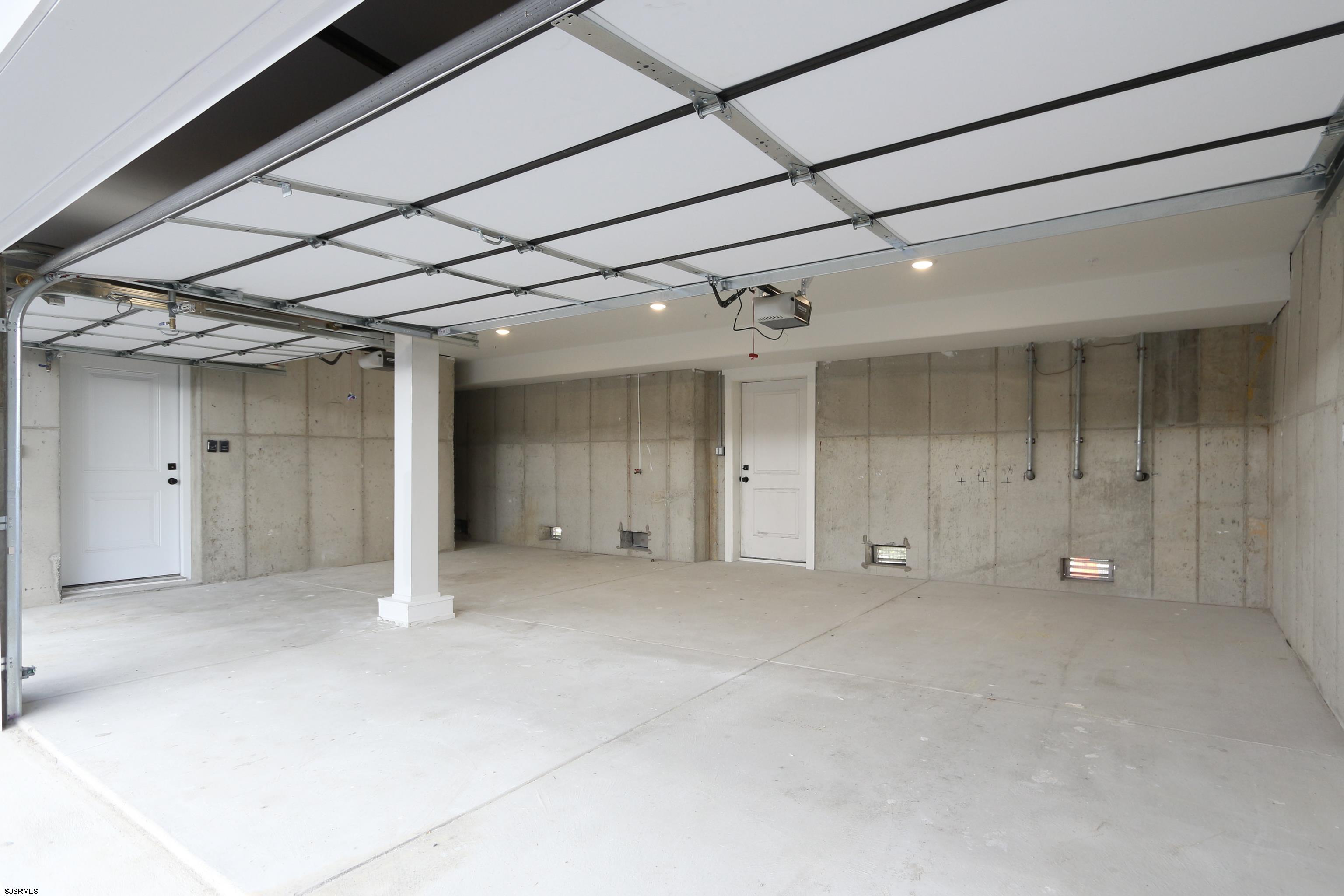 9412 Ventnor Ave Unit: 3