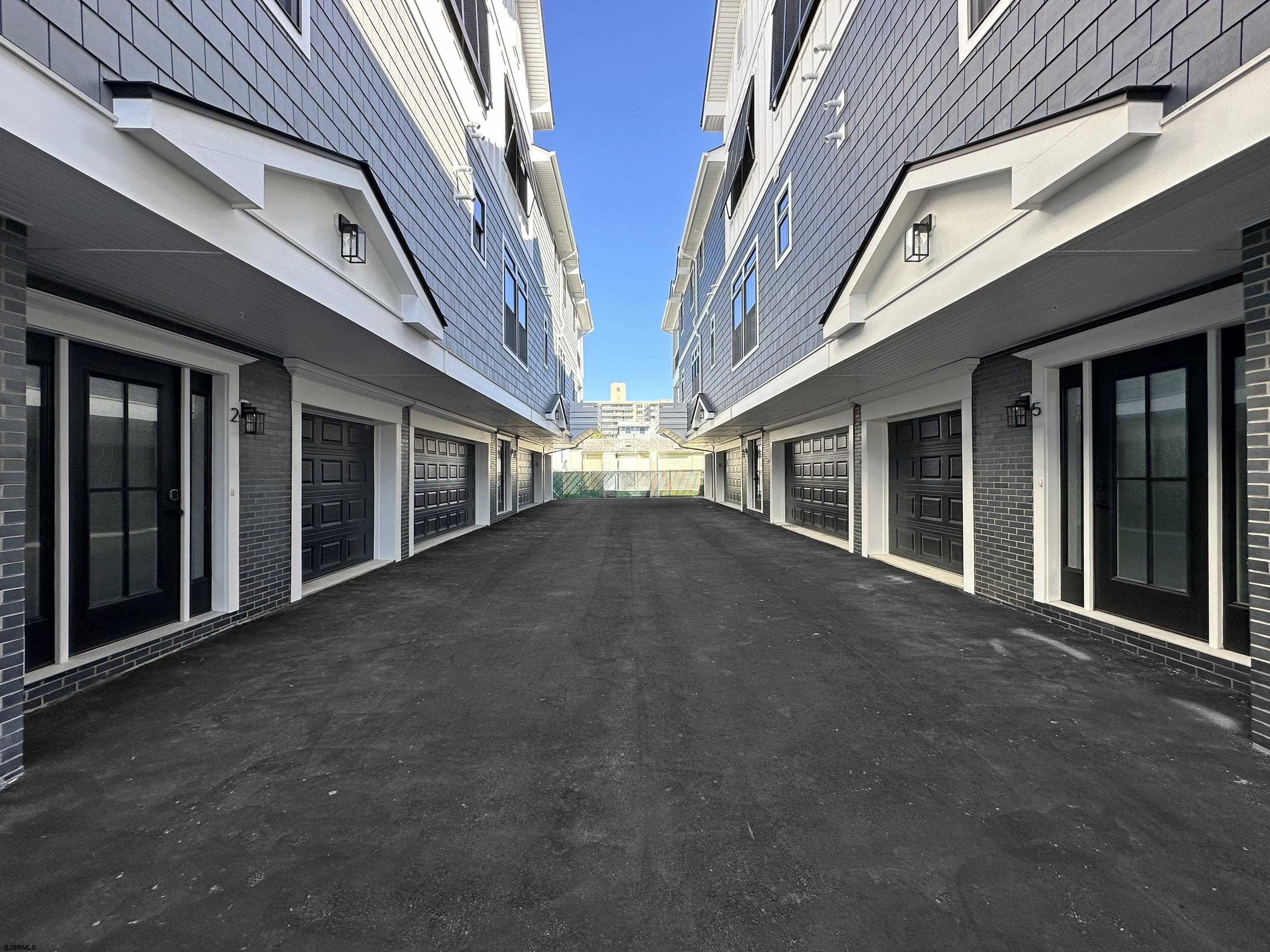 9412 Ventnor Ave Unit: 3