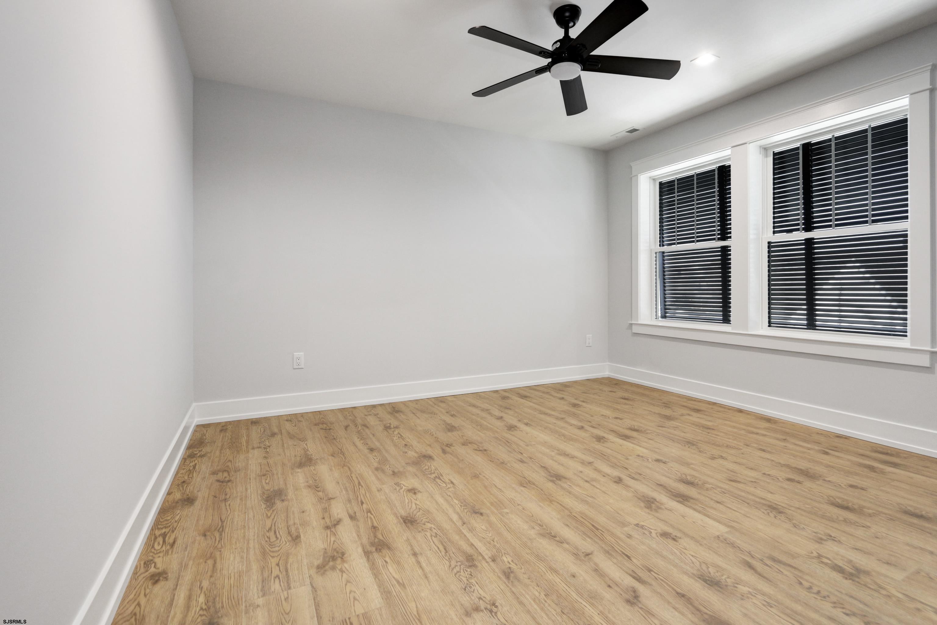 9412 Ventnor Ave Unit: 3