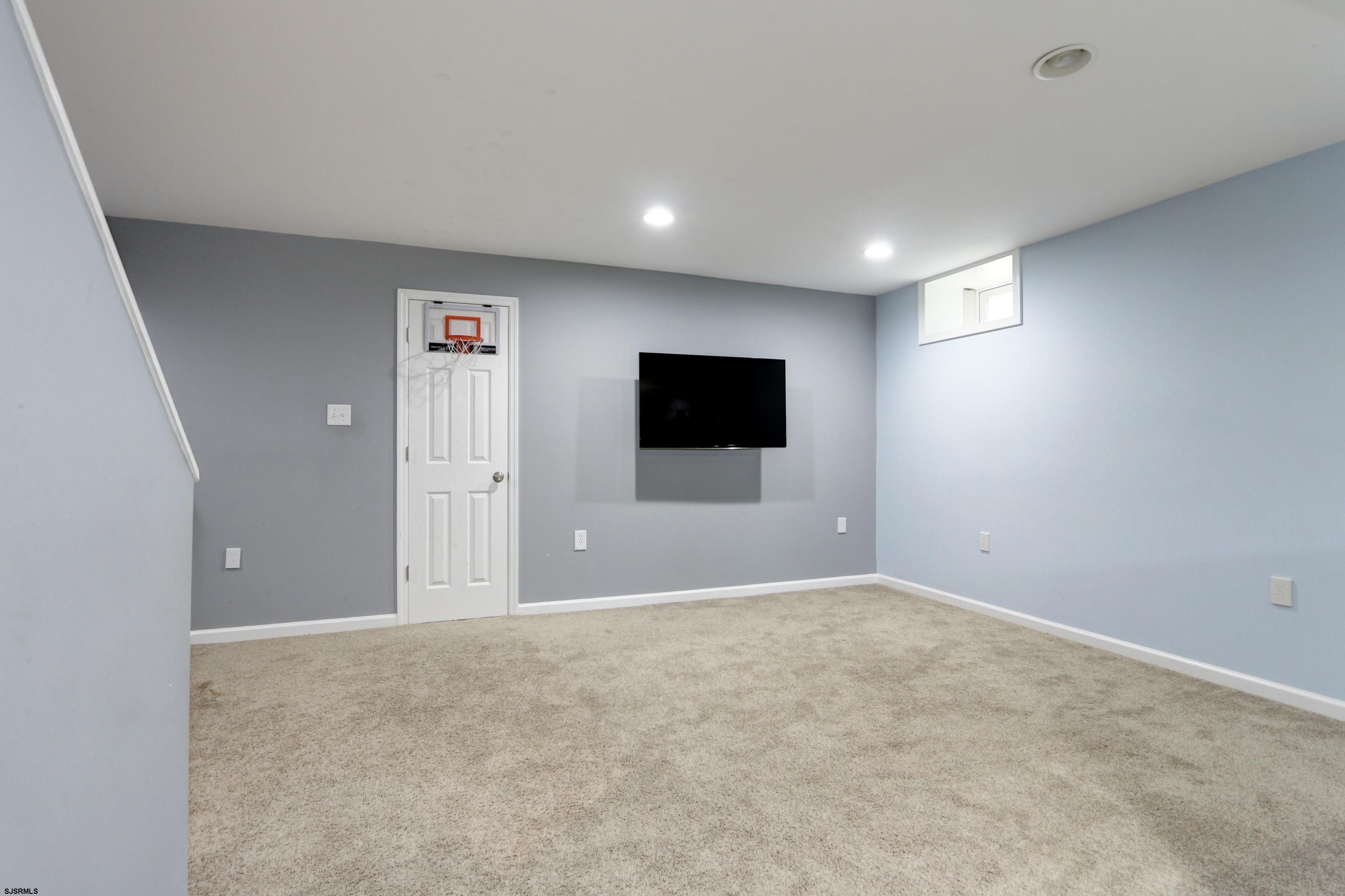 6829 Mill Road