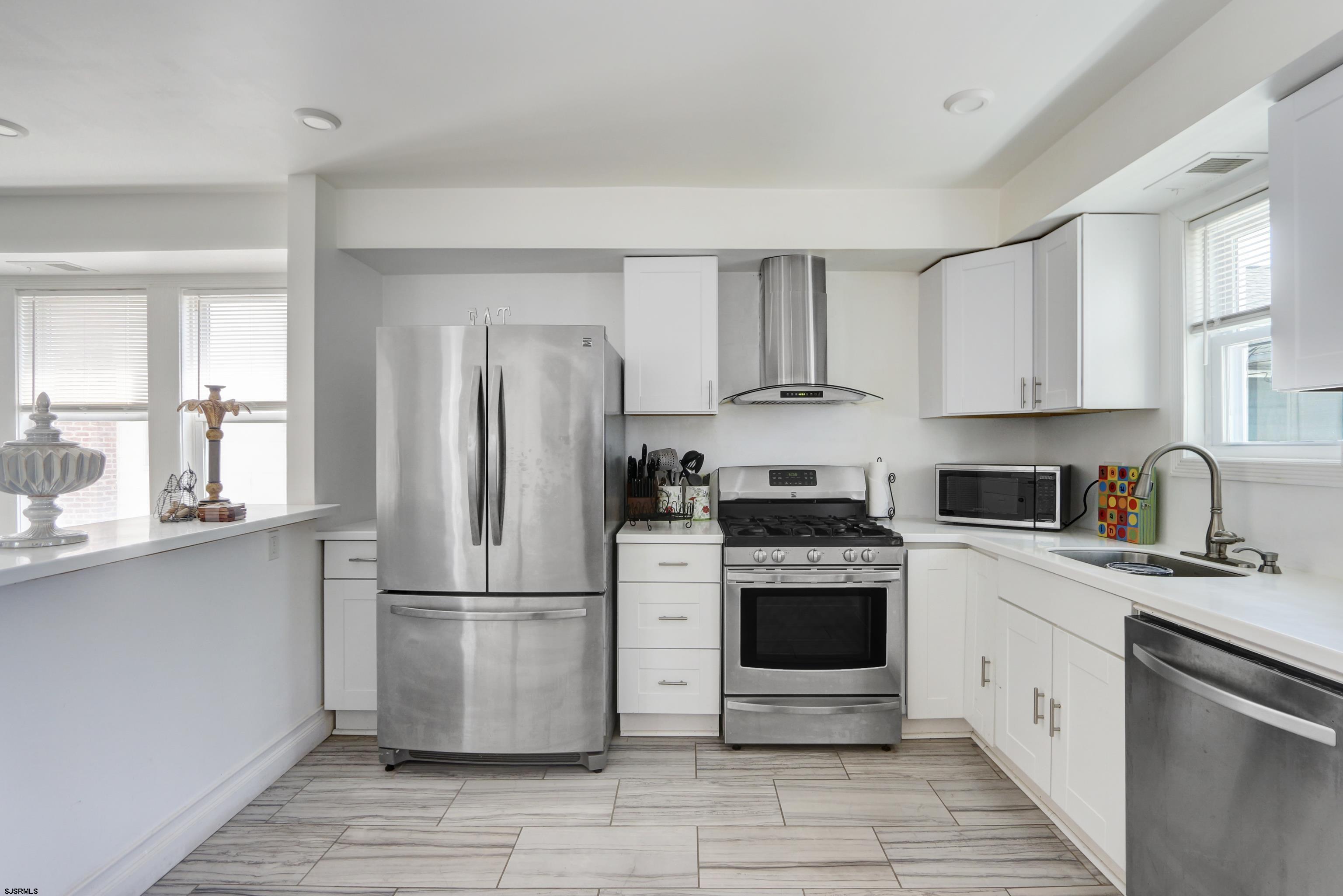 14 N Vassar Sq Square
