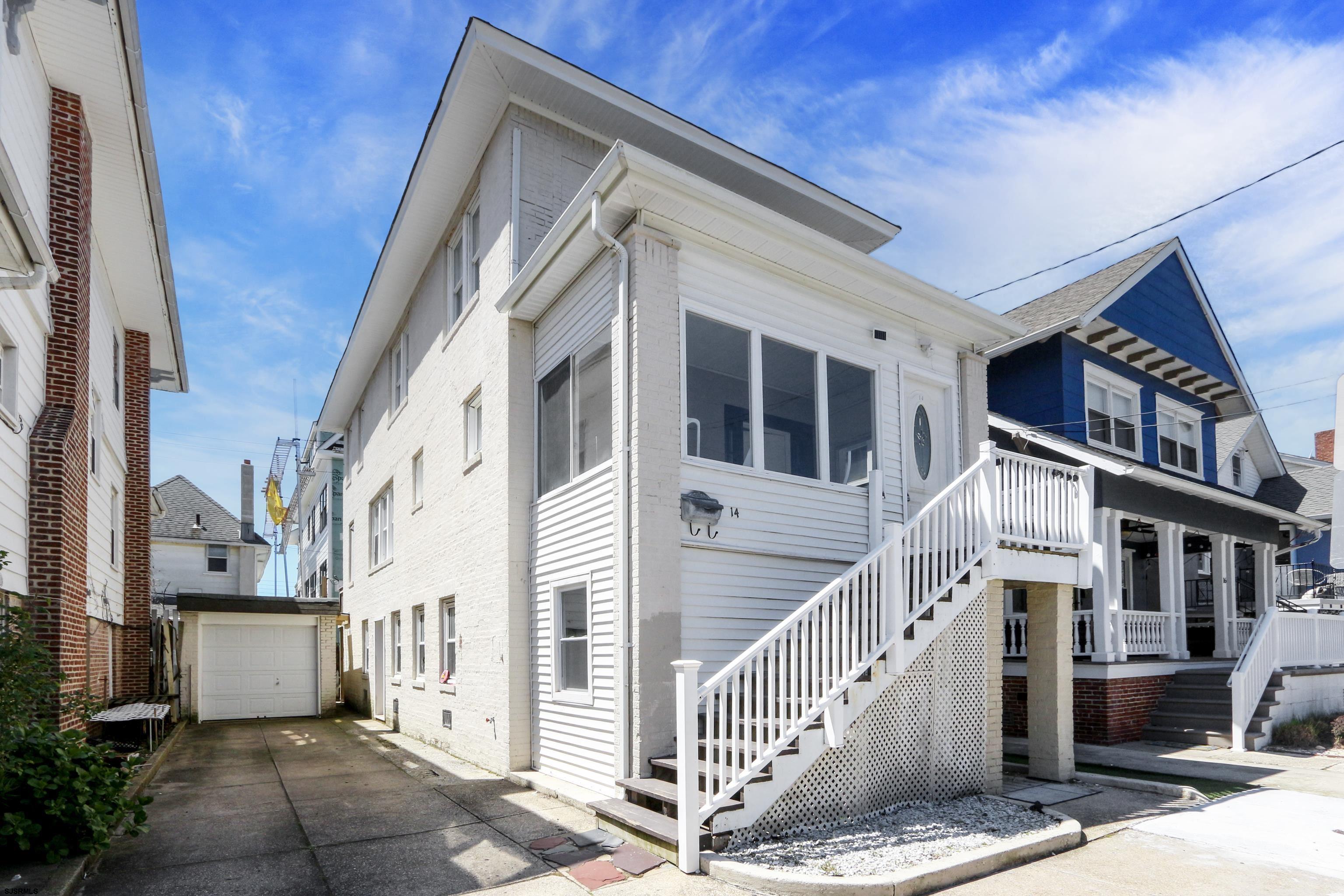 14 N Vassar Sq Square