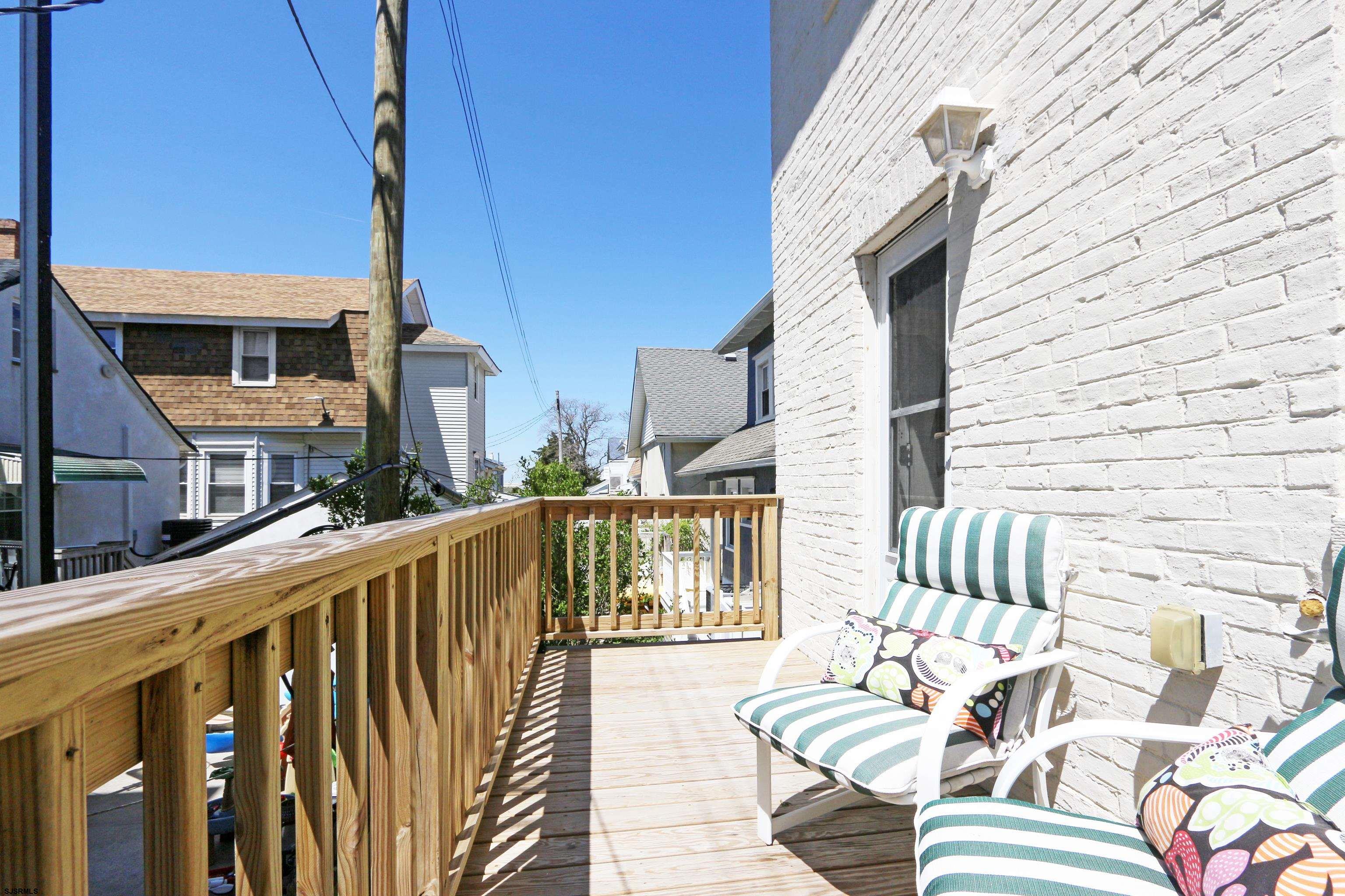 14 N Vassar Sq Square