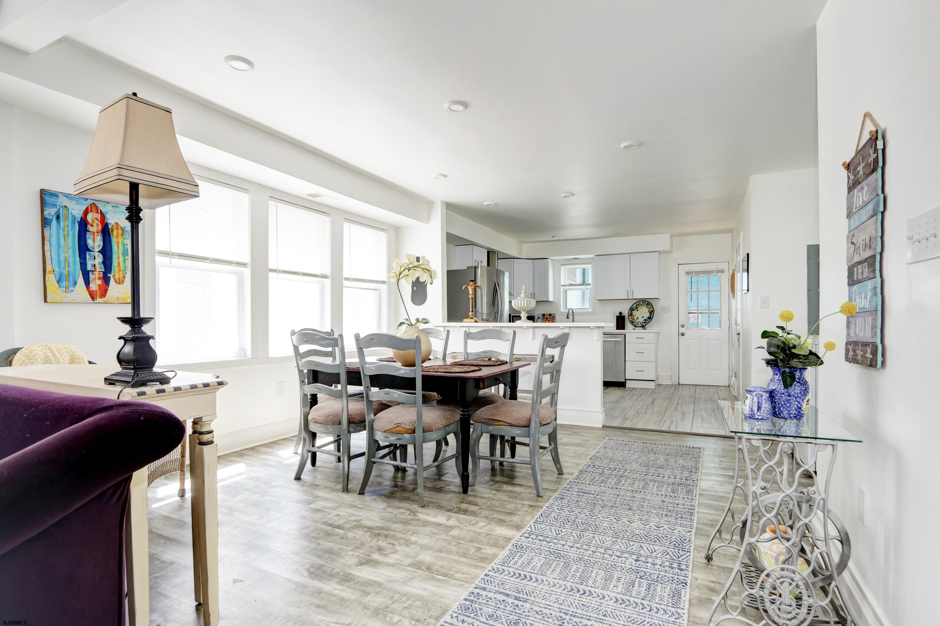 14 N Vassar Sq Square