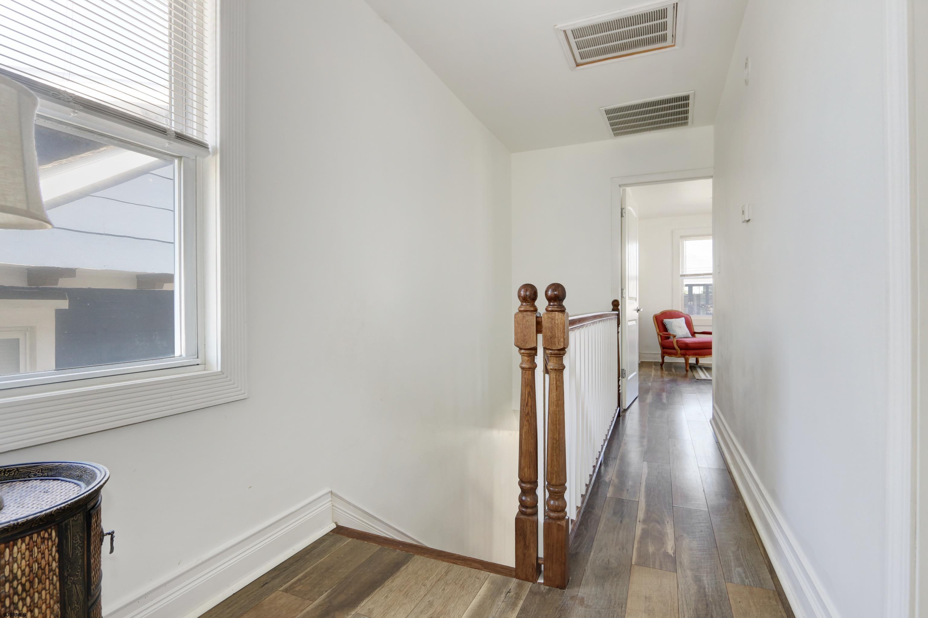 14 N Vassar Sq Square