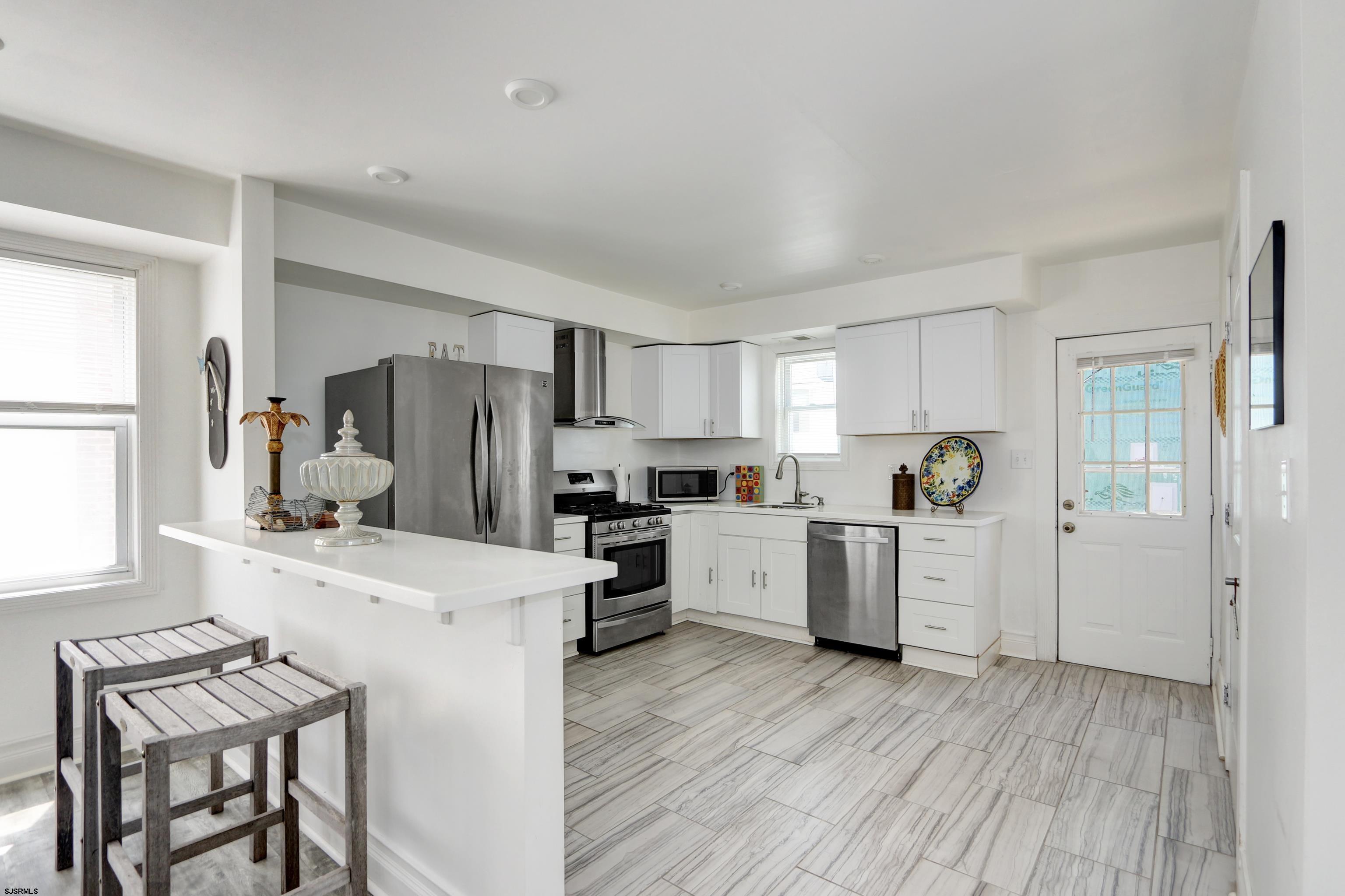 14 N Vassar Sq Square