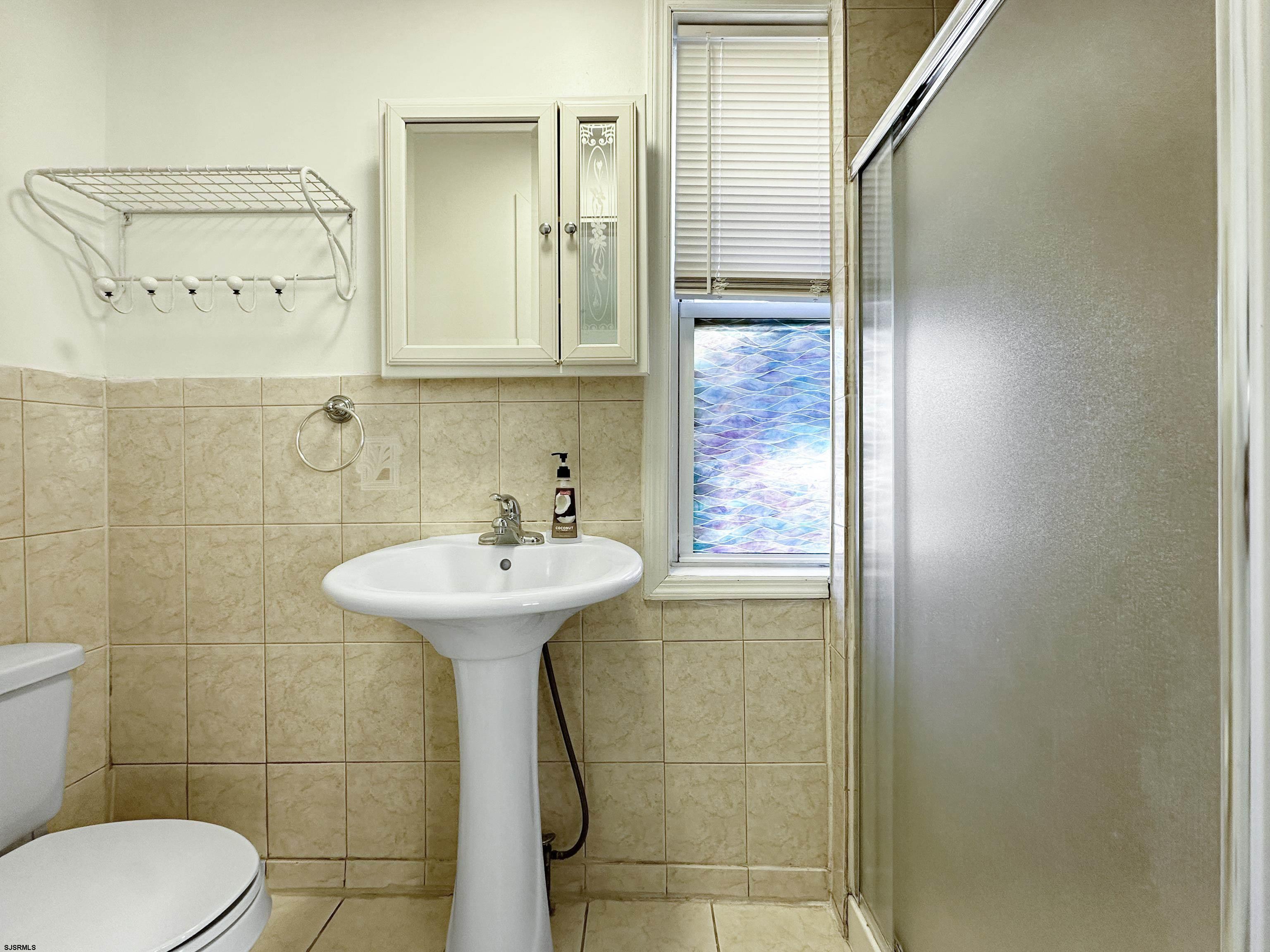14 N Vassar Sq Square