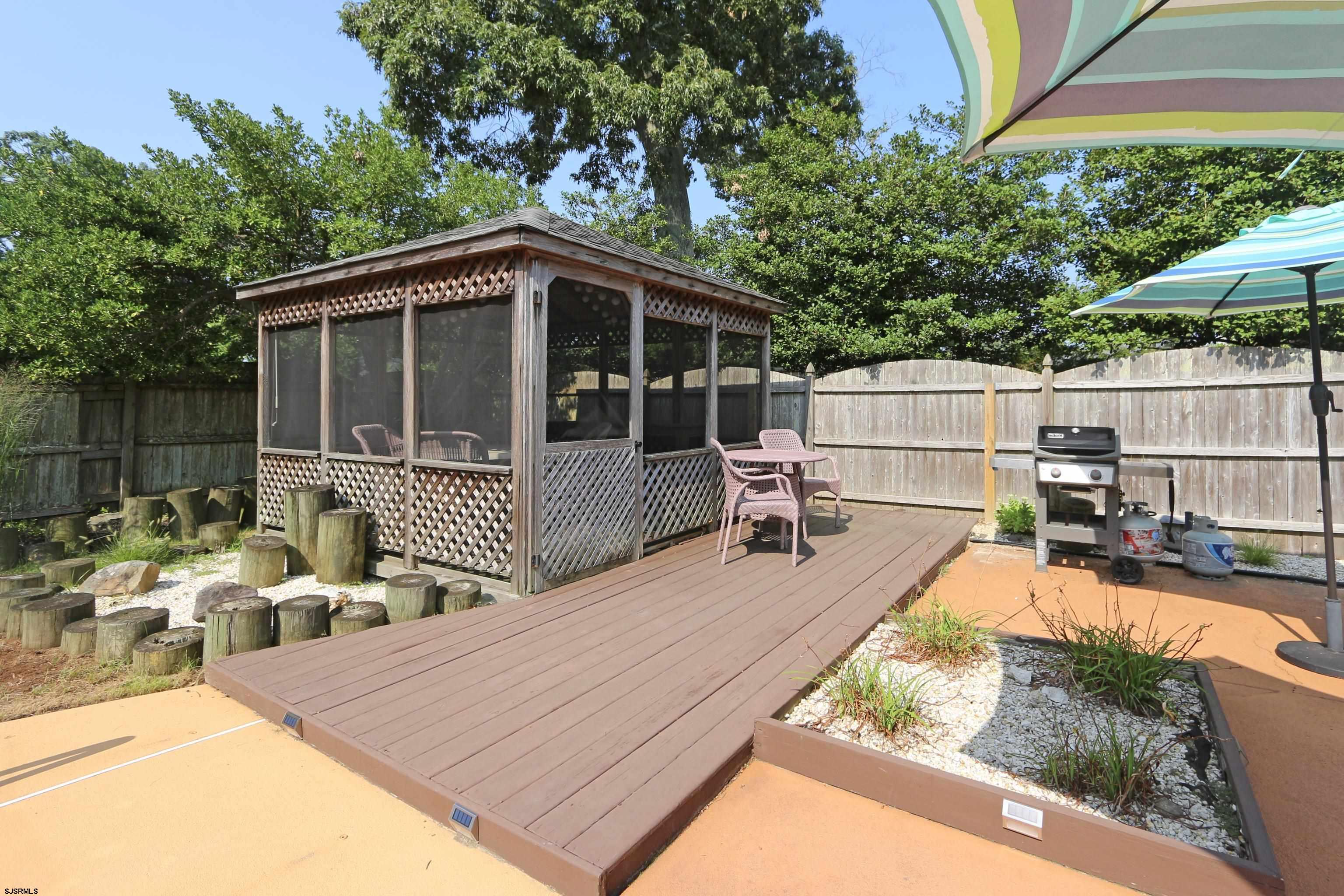 226 Ridgewood Dr Dr