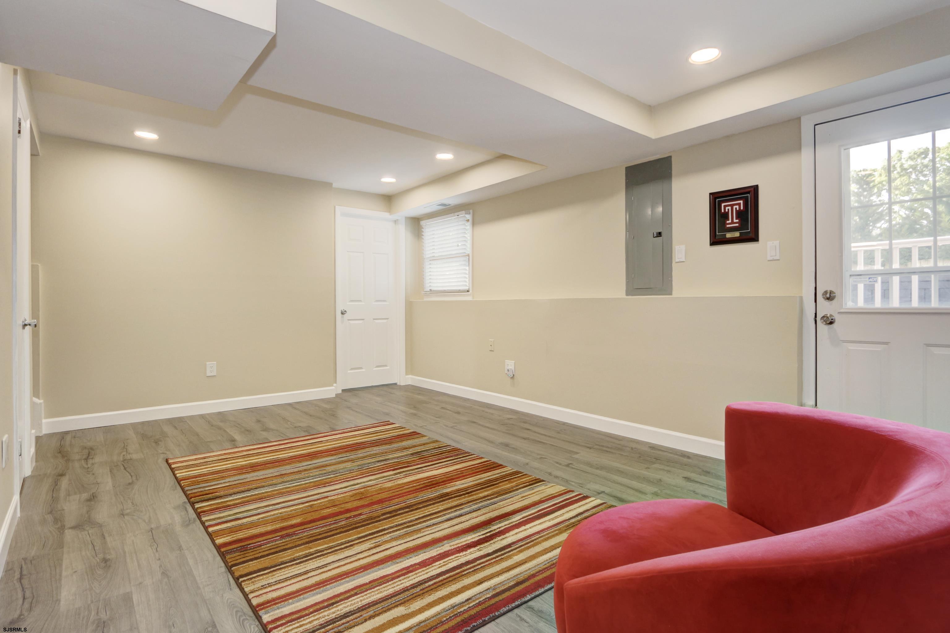 226 Ridgewood Dr Dr
