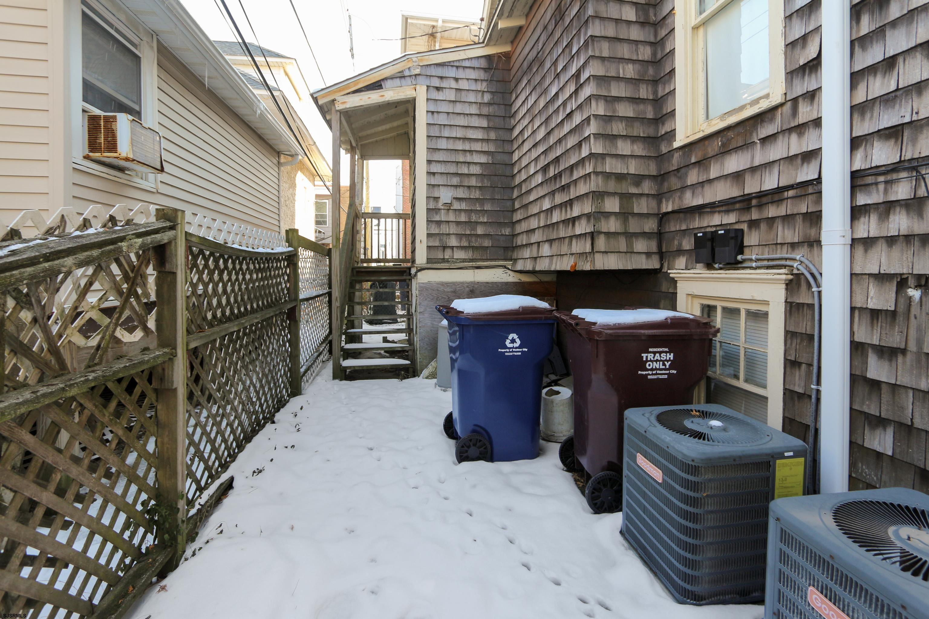 21 S Richards Ave