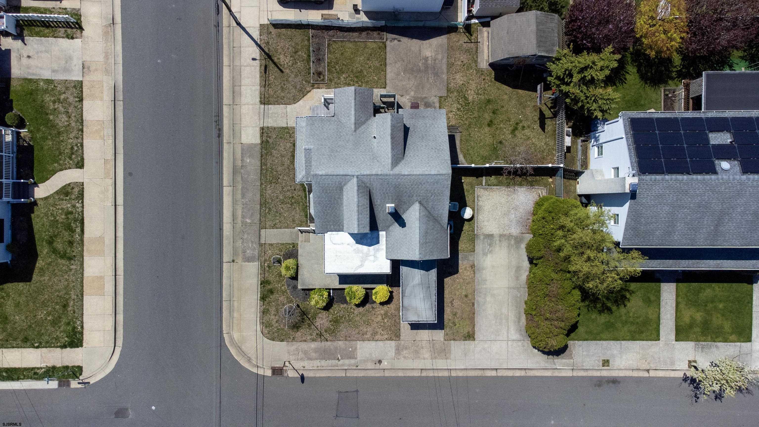 400 N Oxford Ave
