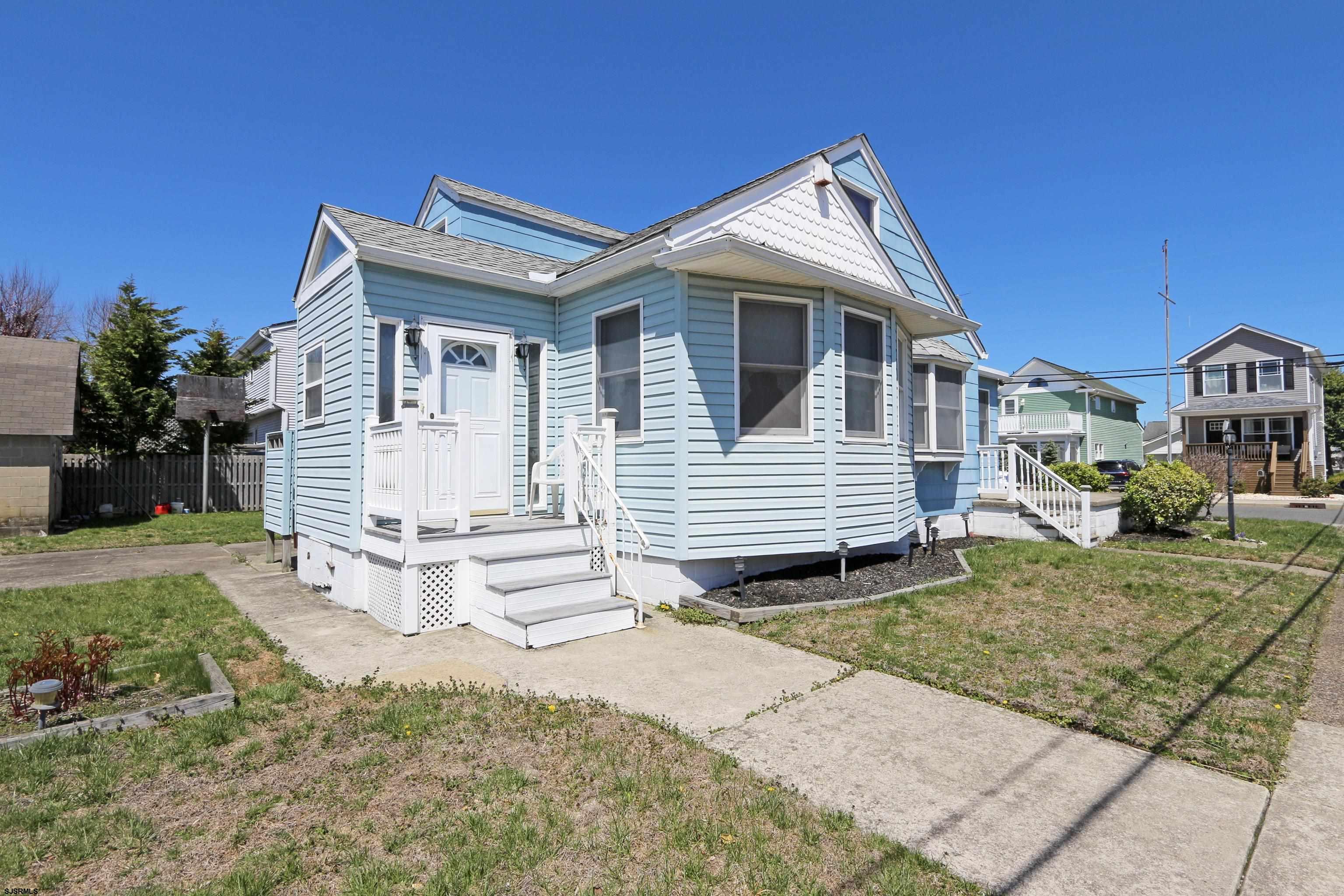 400 N Oxford Ave