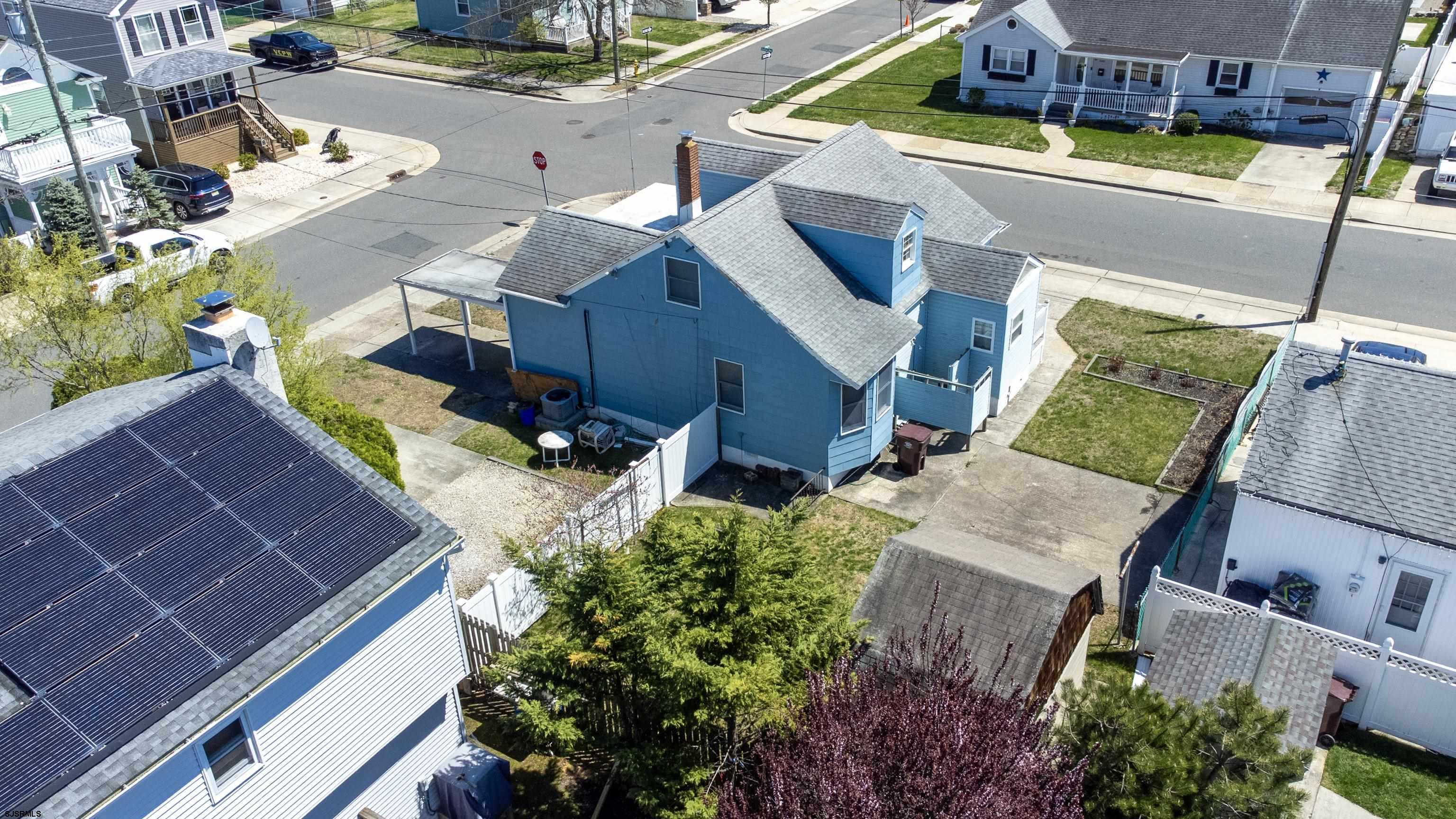 400 N Oxford Ave