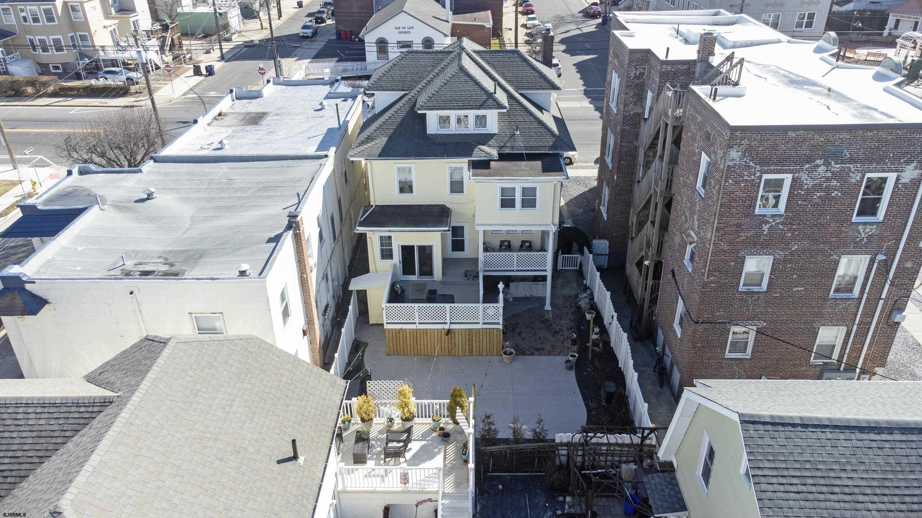 5003 Ave