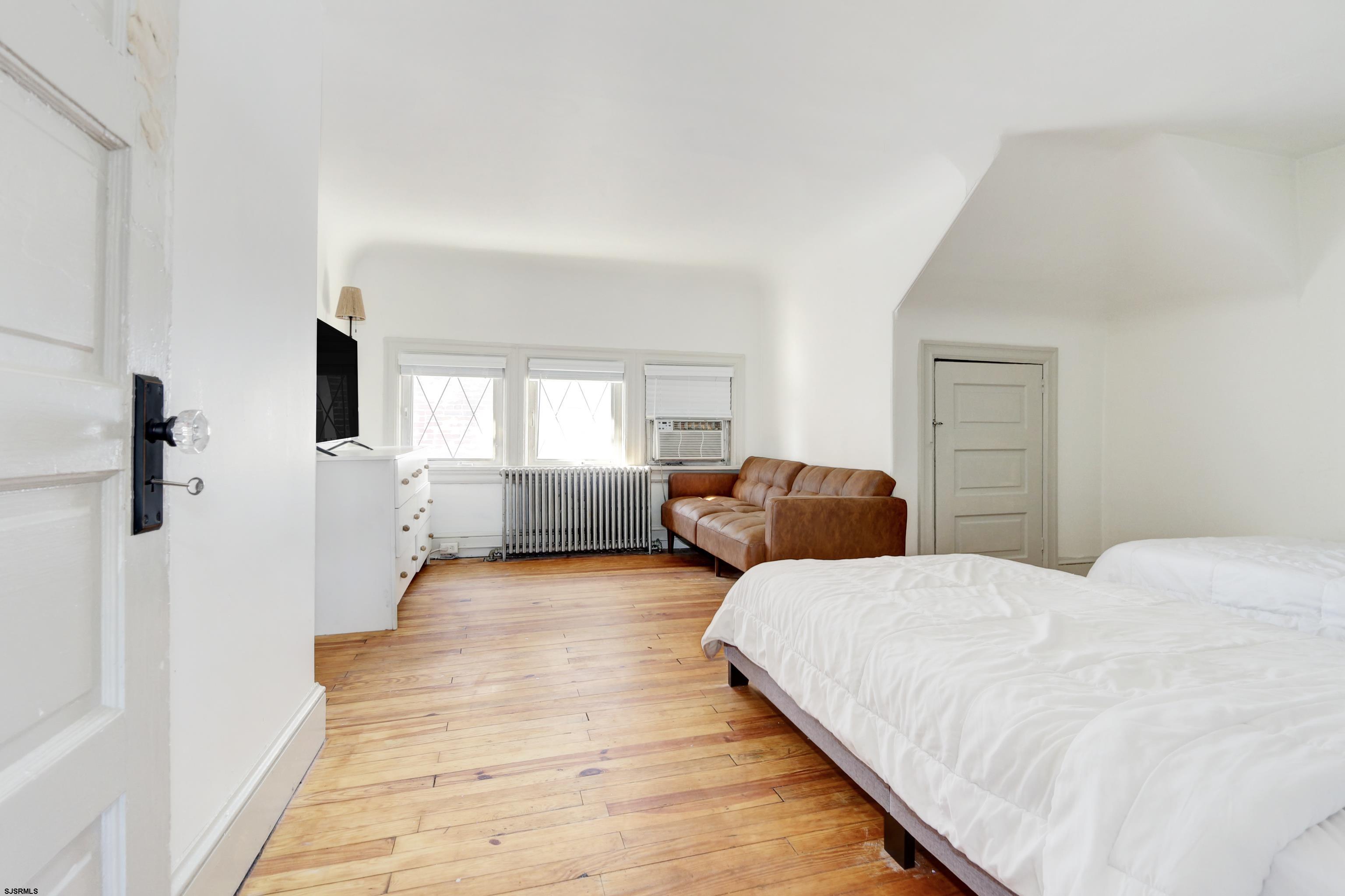 5003 Ave