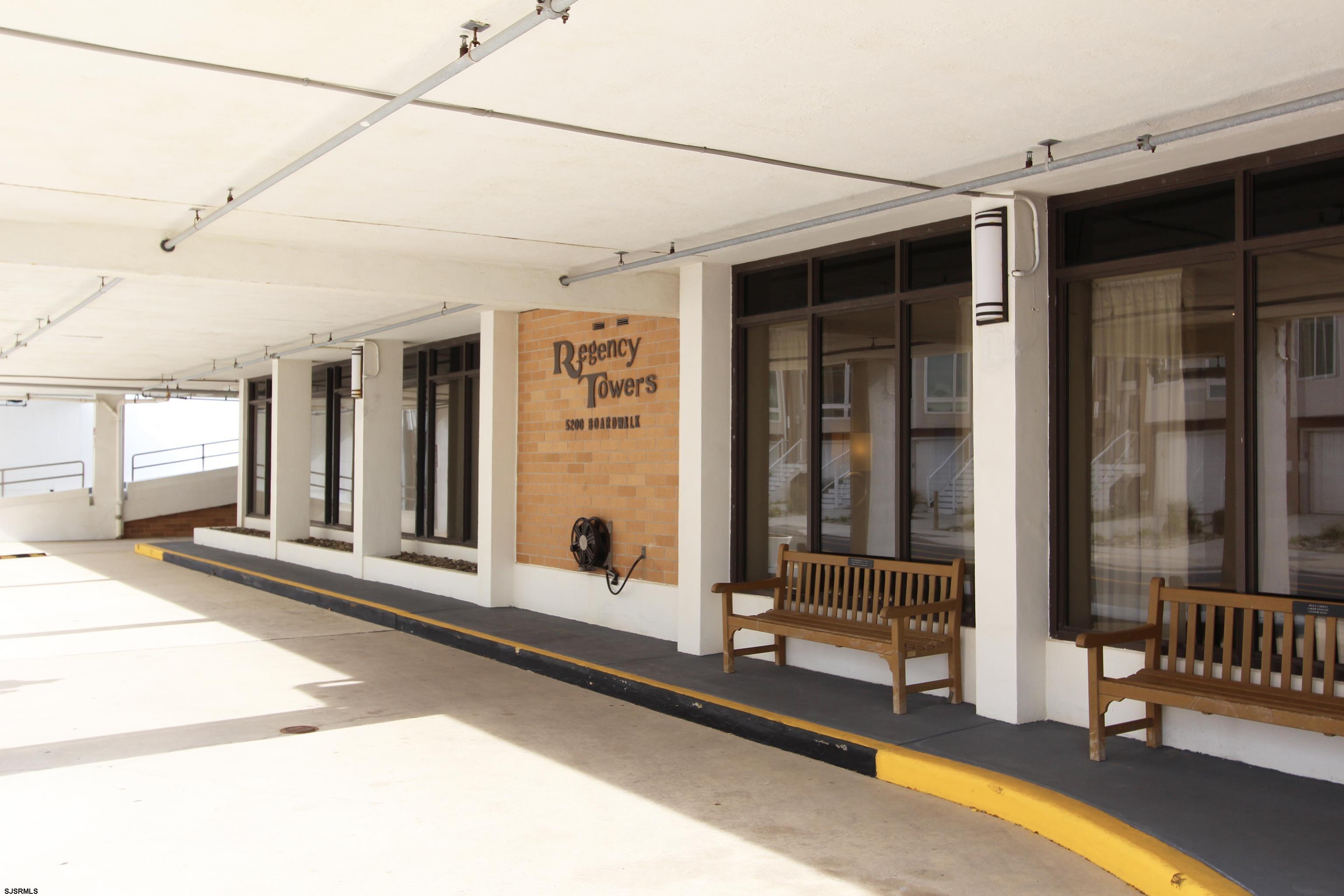 5200 Boardwalk Unit: 12F