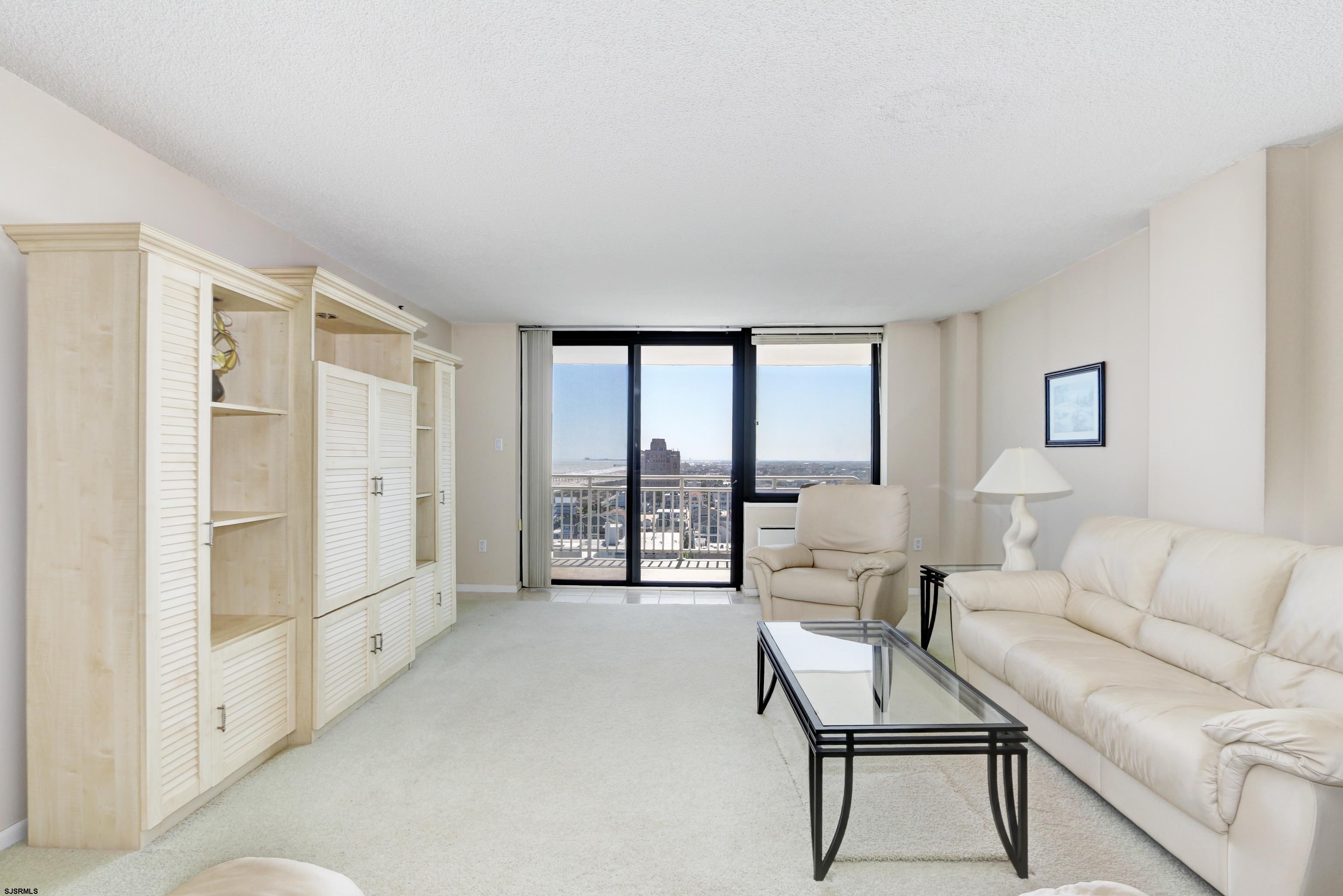5200 Boardwalk Unit: 12F