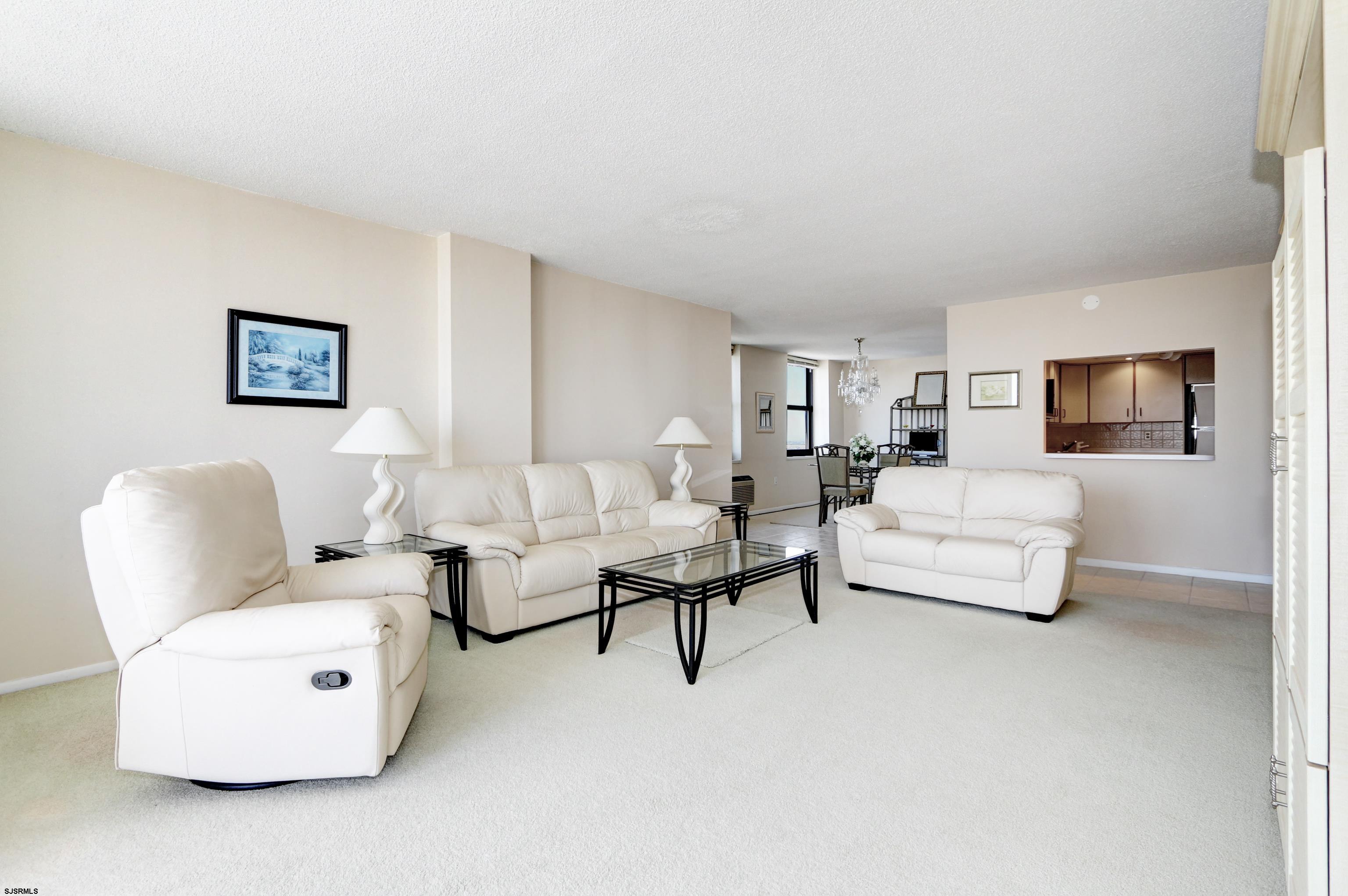 5200 Boardwalk Unit: 12F