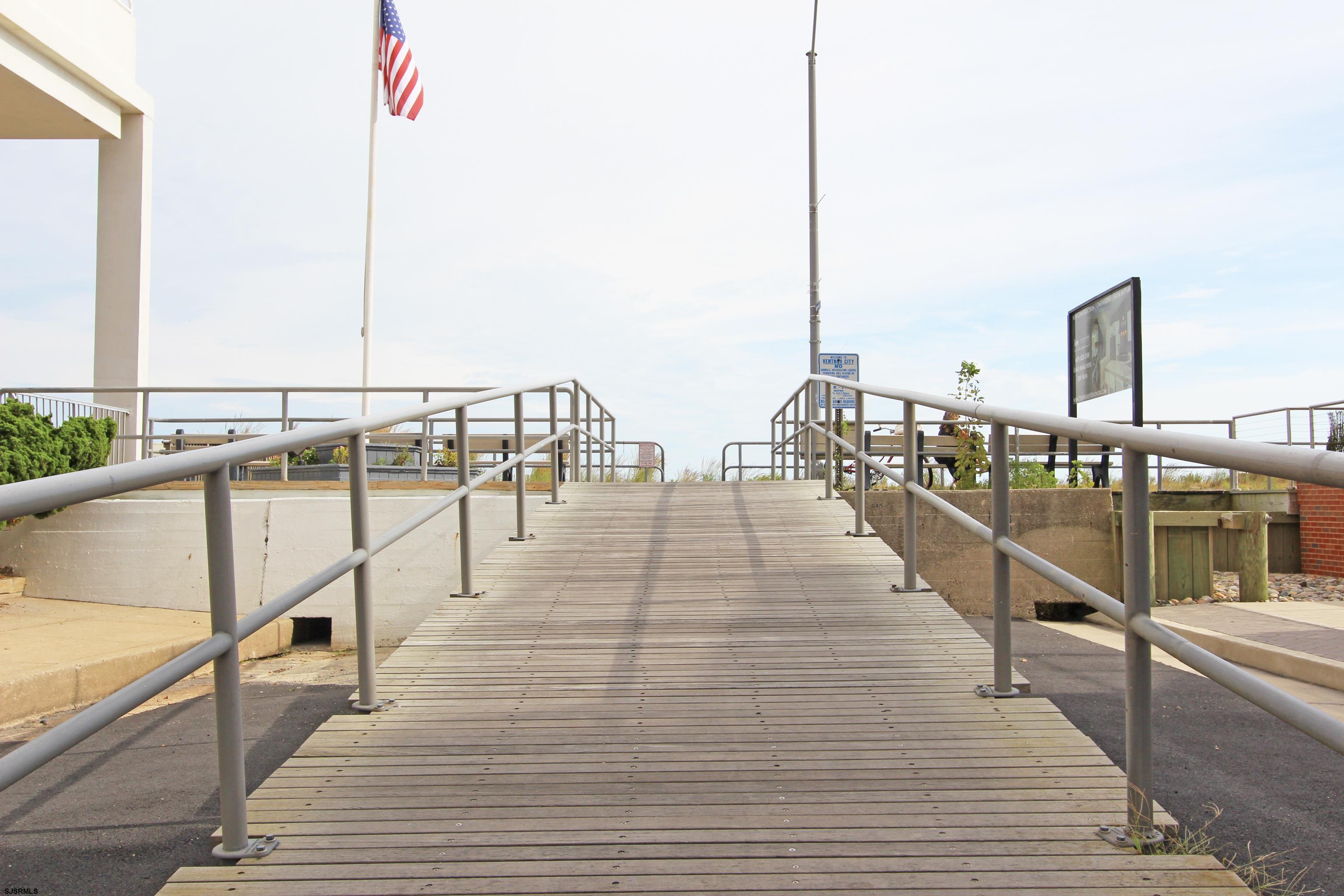 5200 Boardwalk Unit: 12F