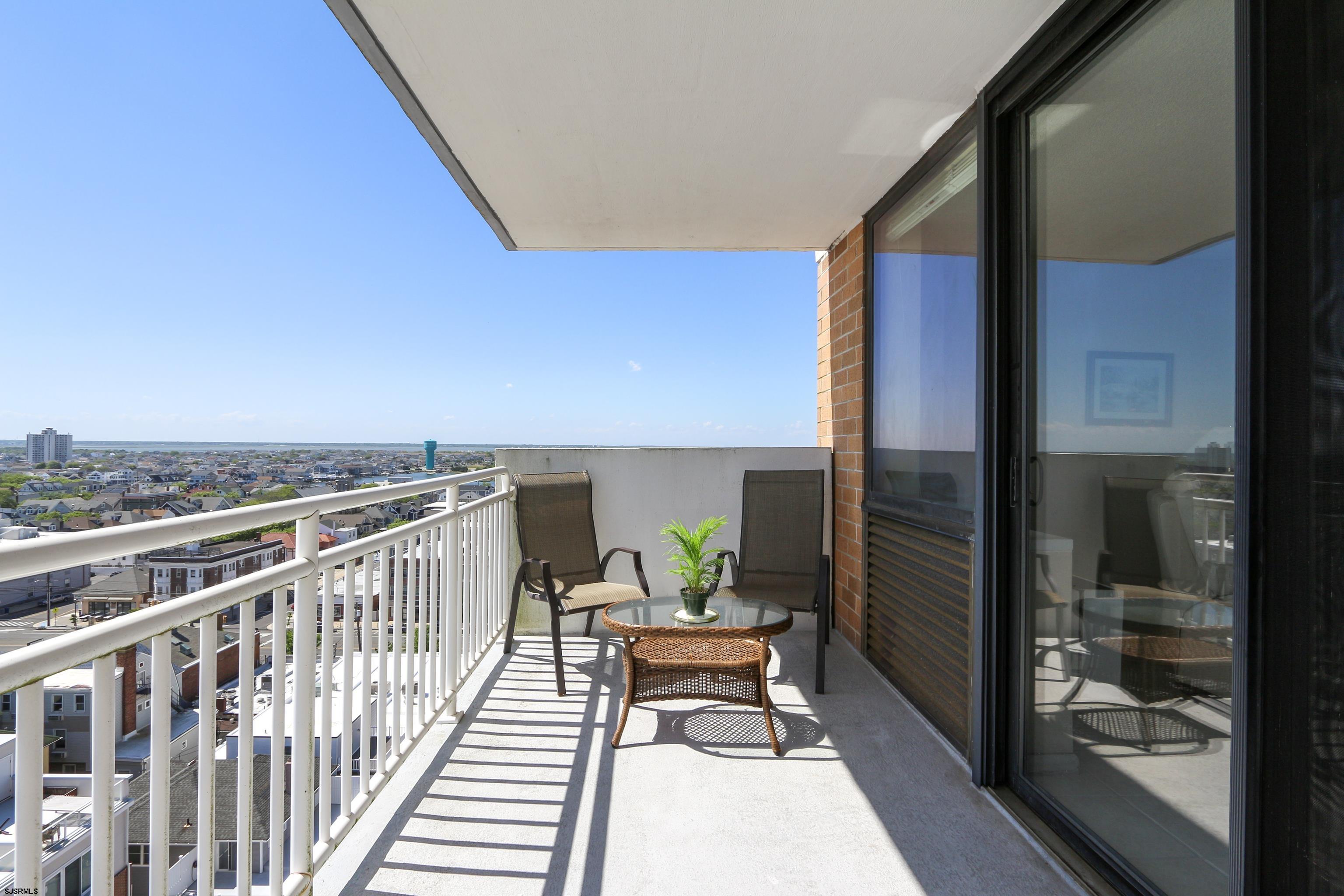 5200 Boardwalk Unit: 12F