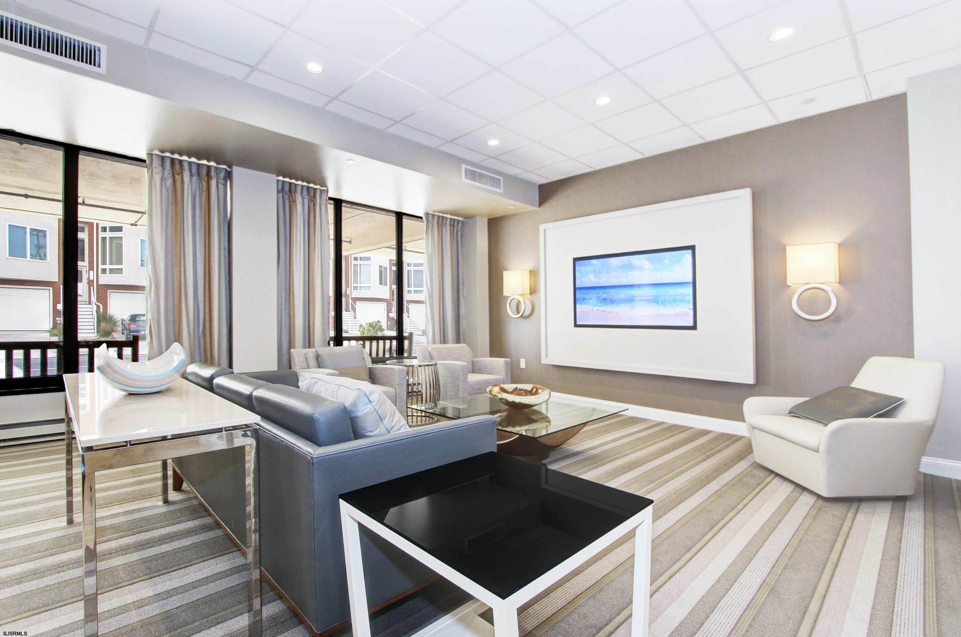 5200 Boardwalk Unit: 12F