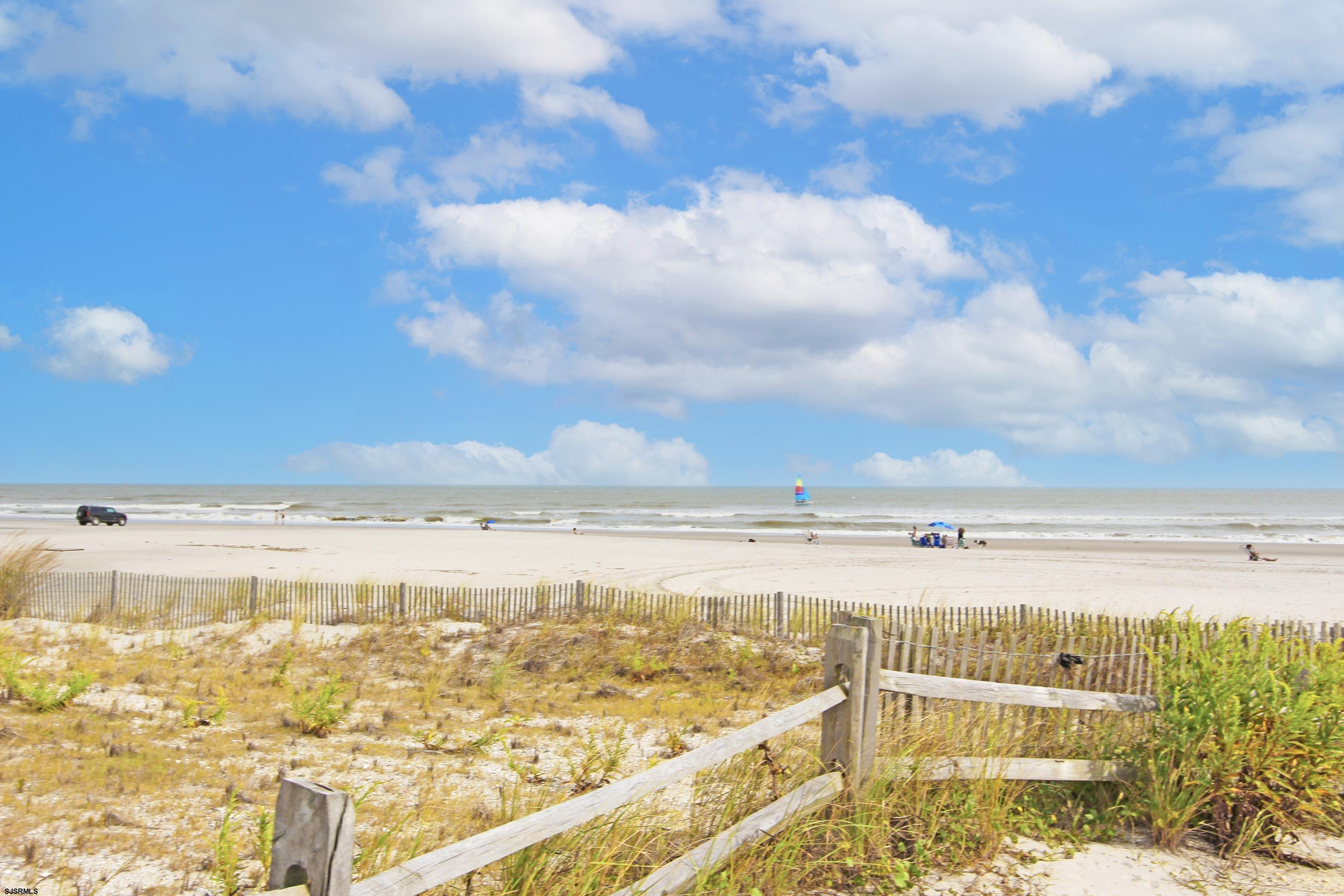 5200 Boardwalk Unit: 12F