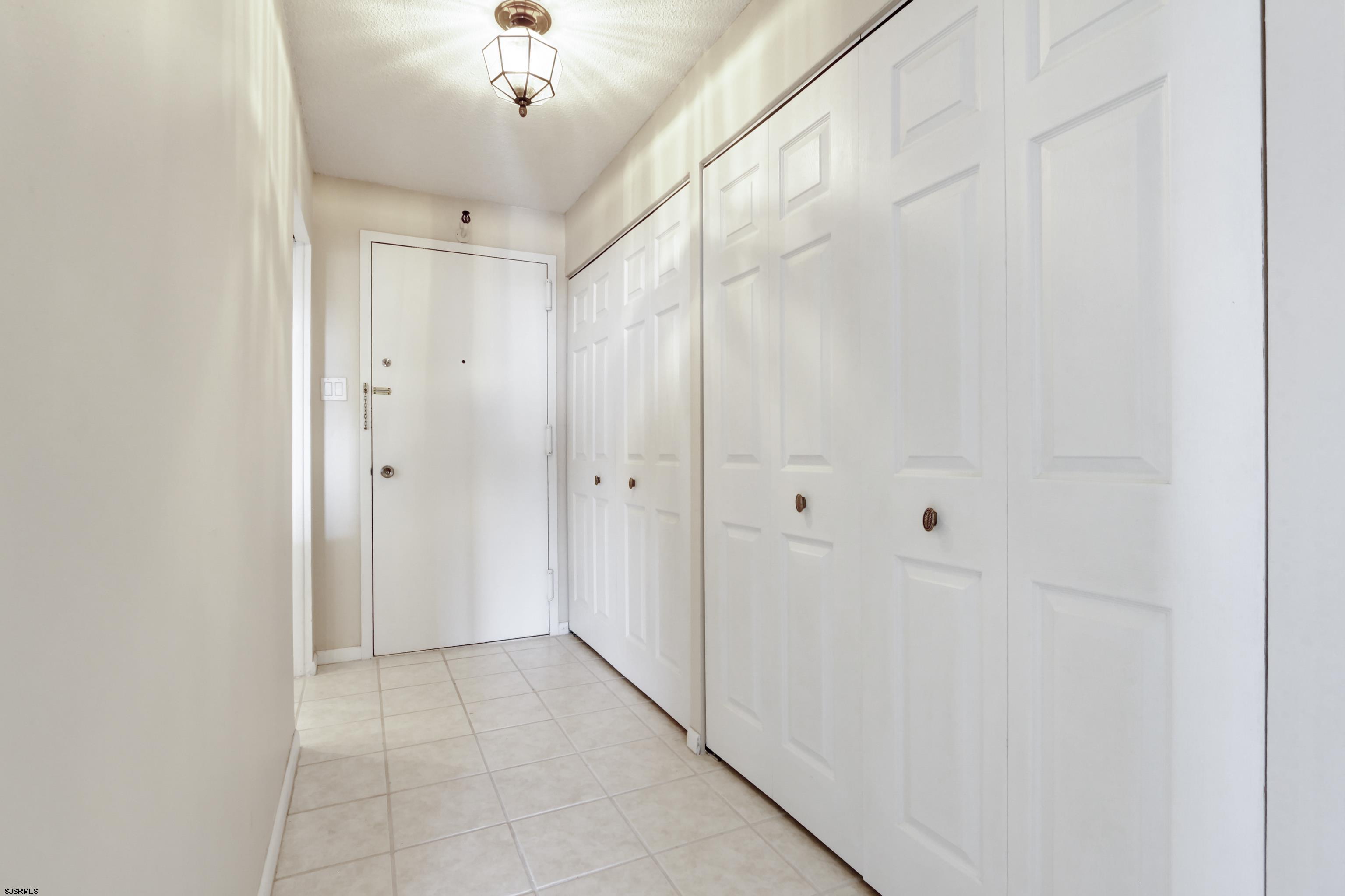 5200 Boardwalk Unit: 12F