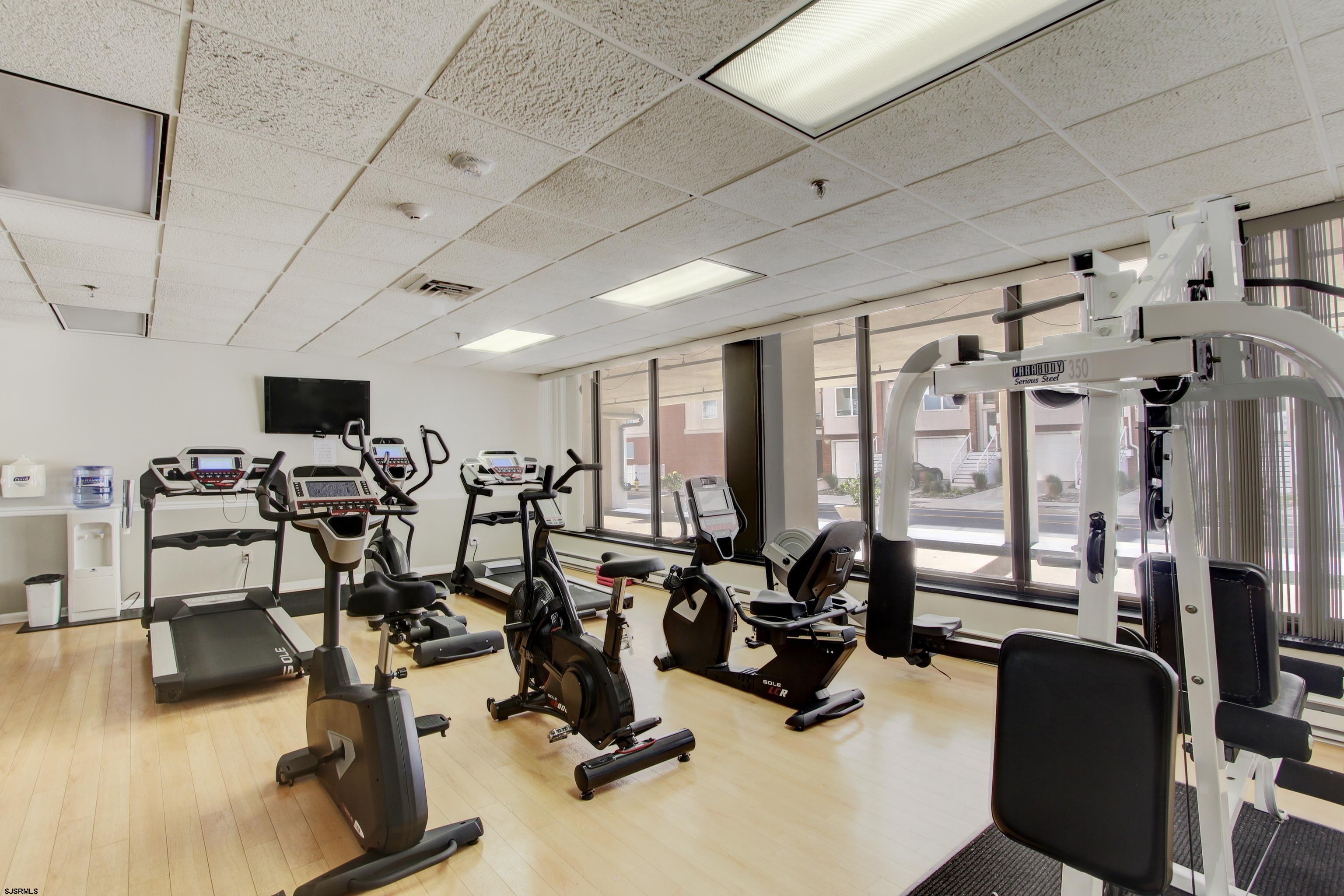 5200 Boardwalk Unit: 12F