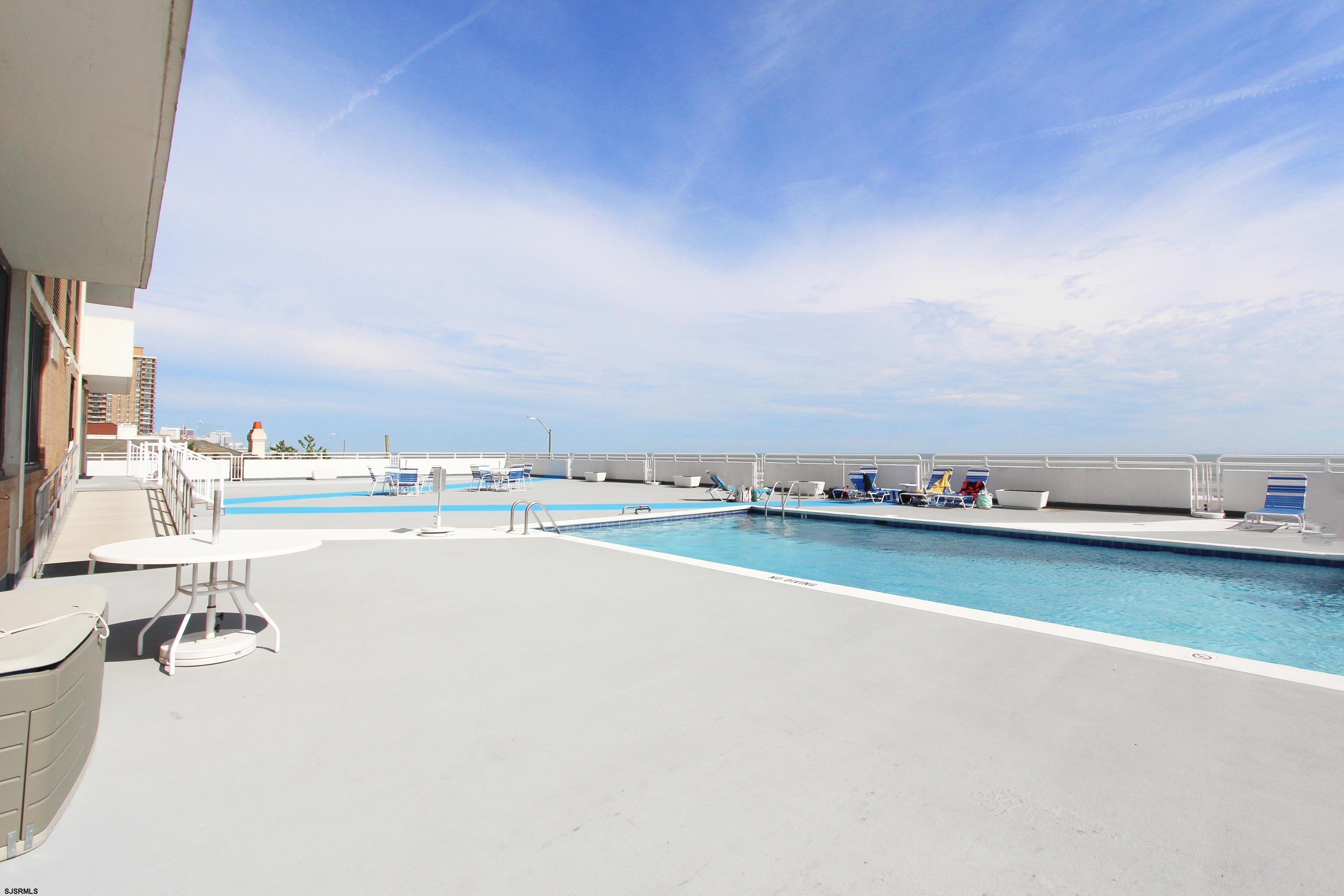 5200 Boardwalk Unit: 12F