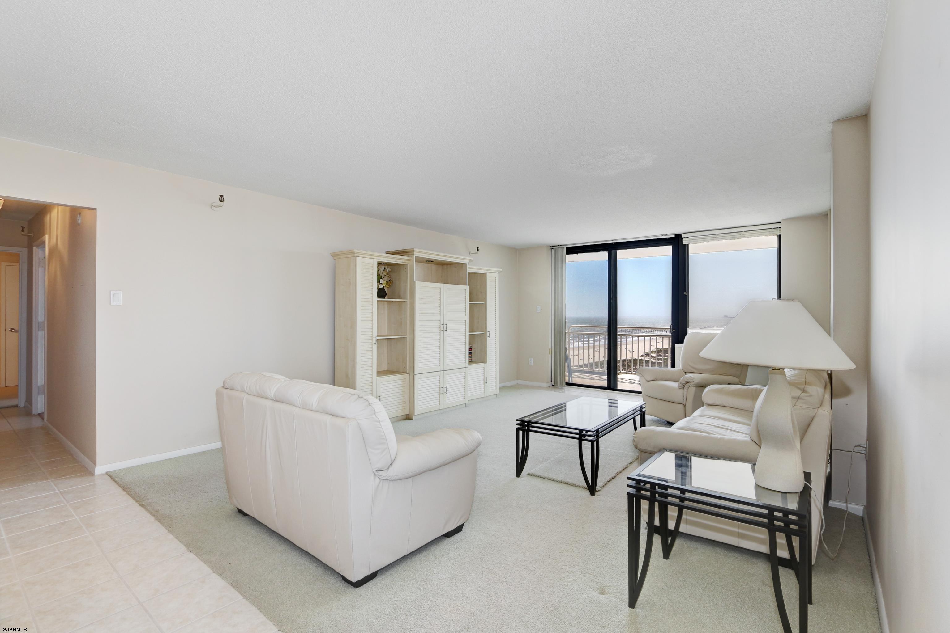 5200 Boardwalk Unit: 12F