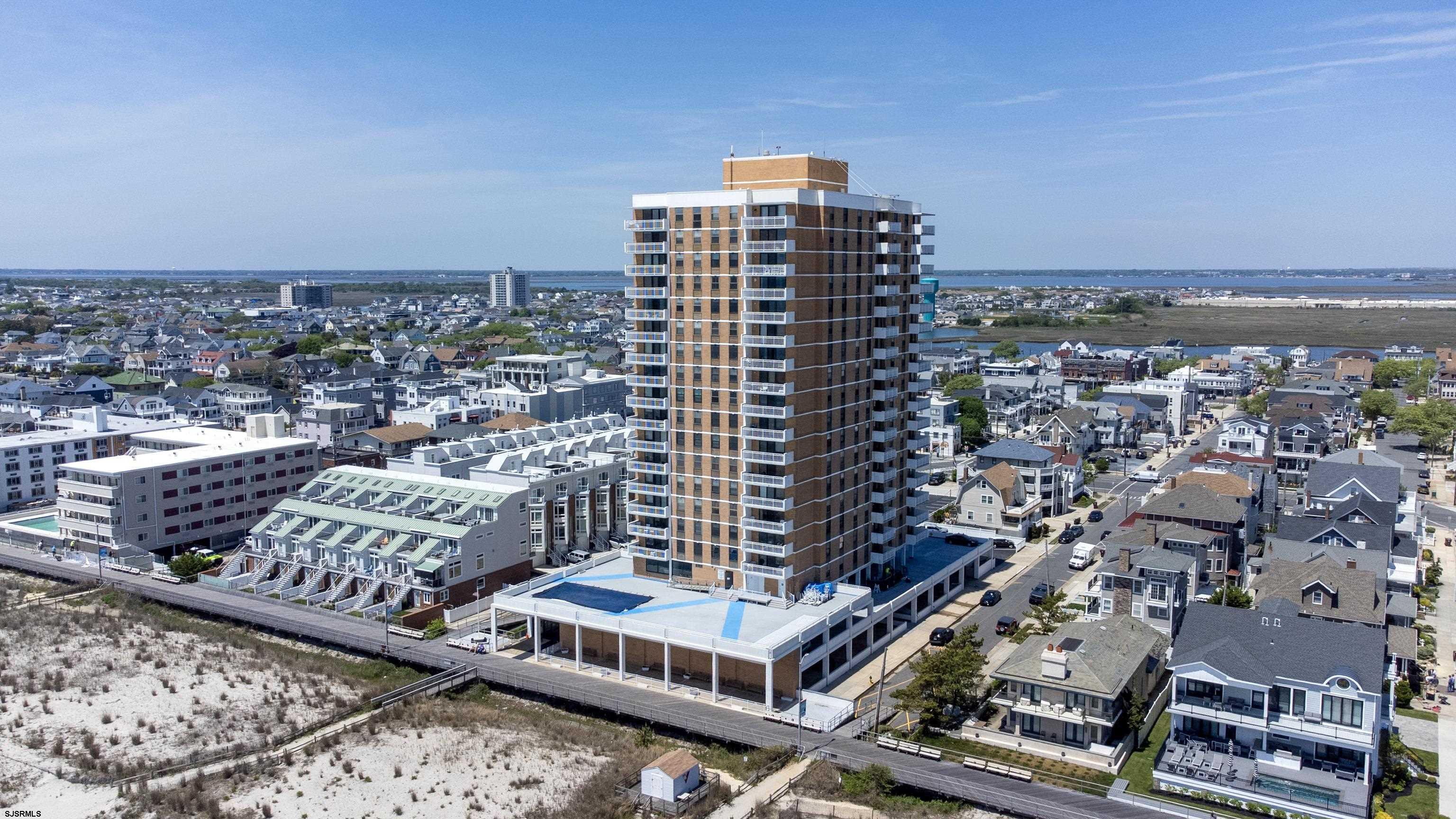 5200 Boardwalk Unit: 12F