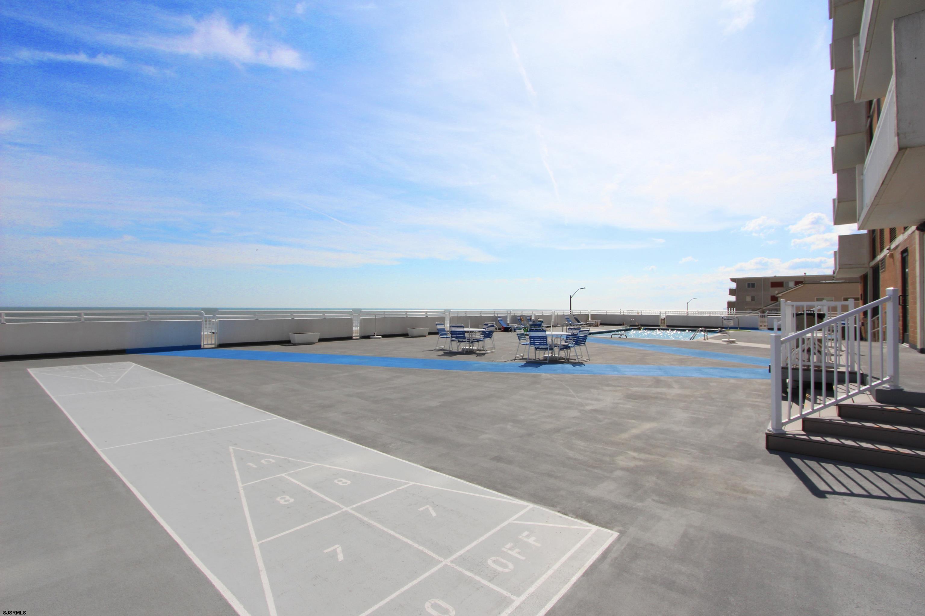 5200 Boardwalk Unit: 12F