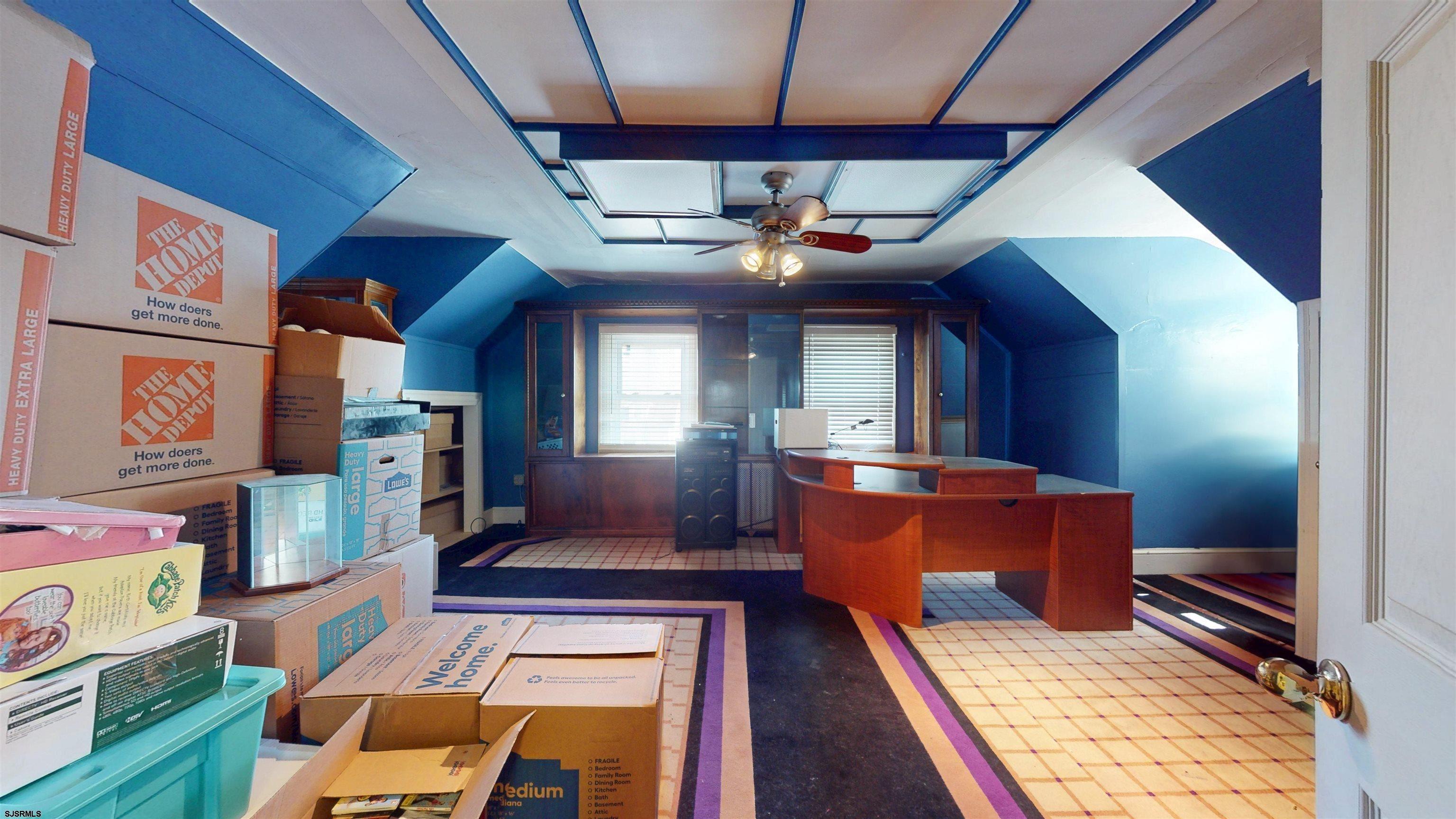 4811 Ave