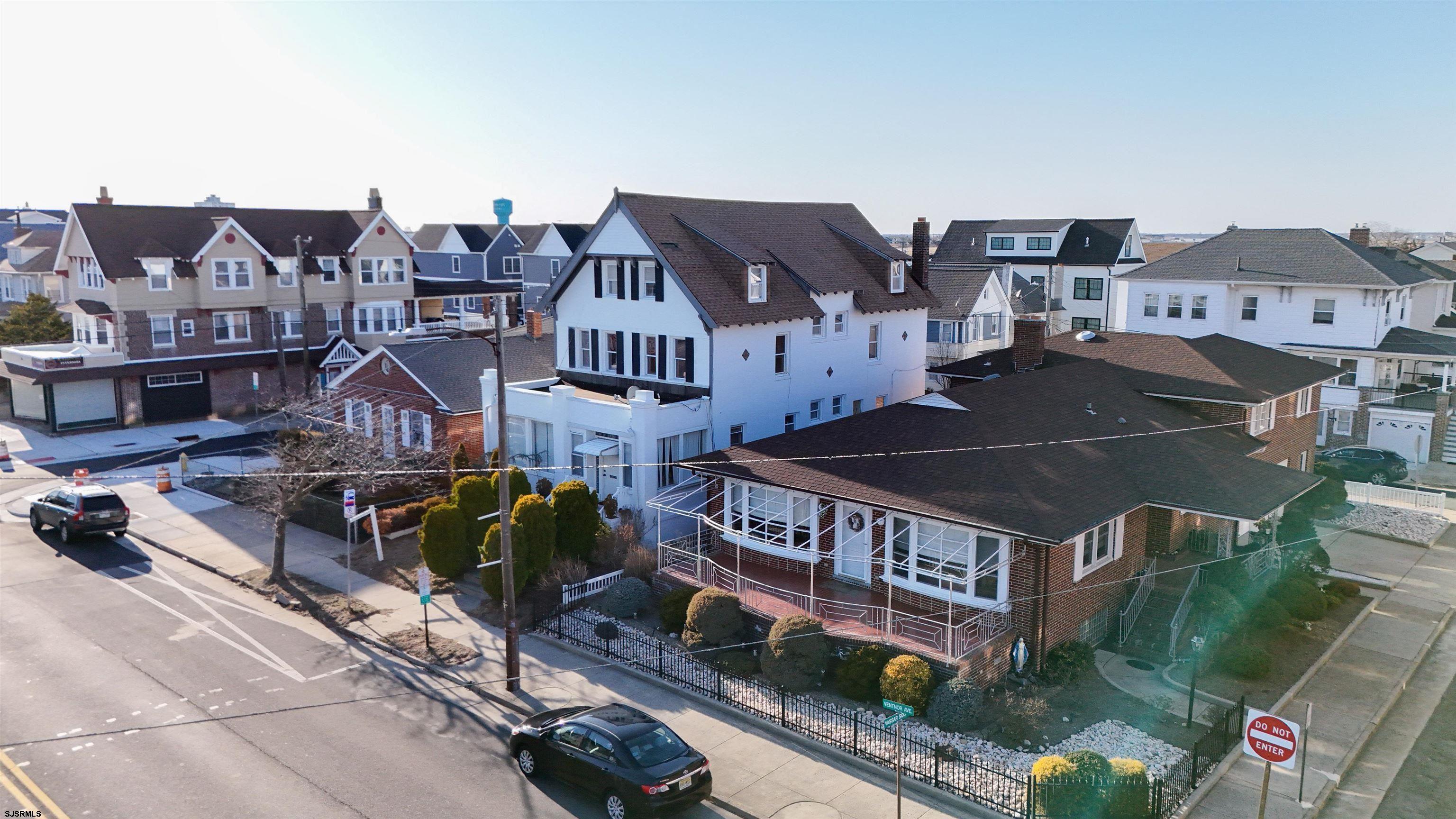 4811 Ave