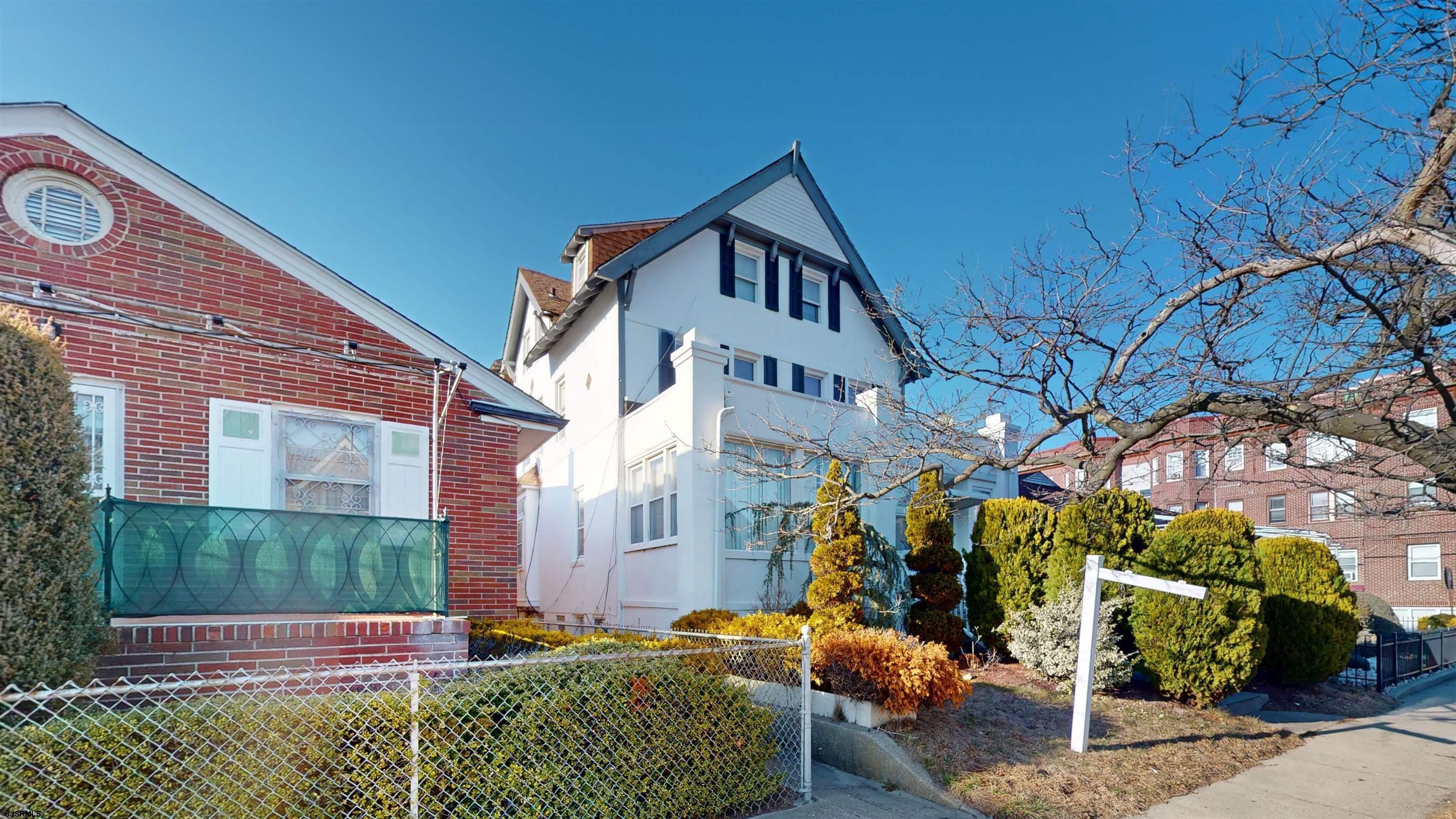 4811 Ave