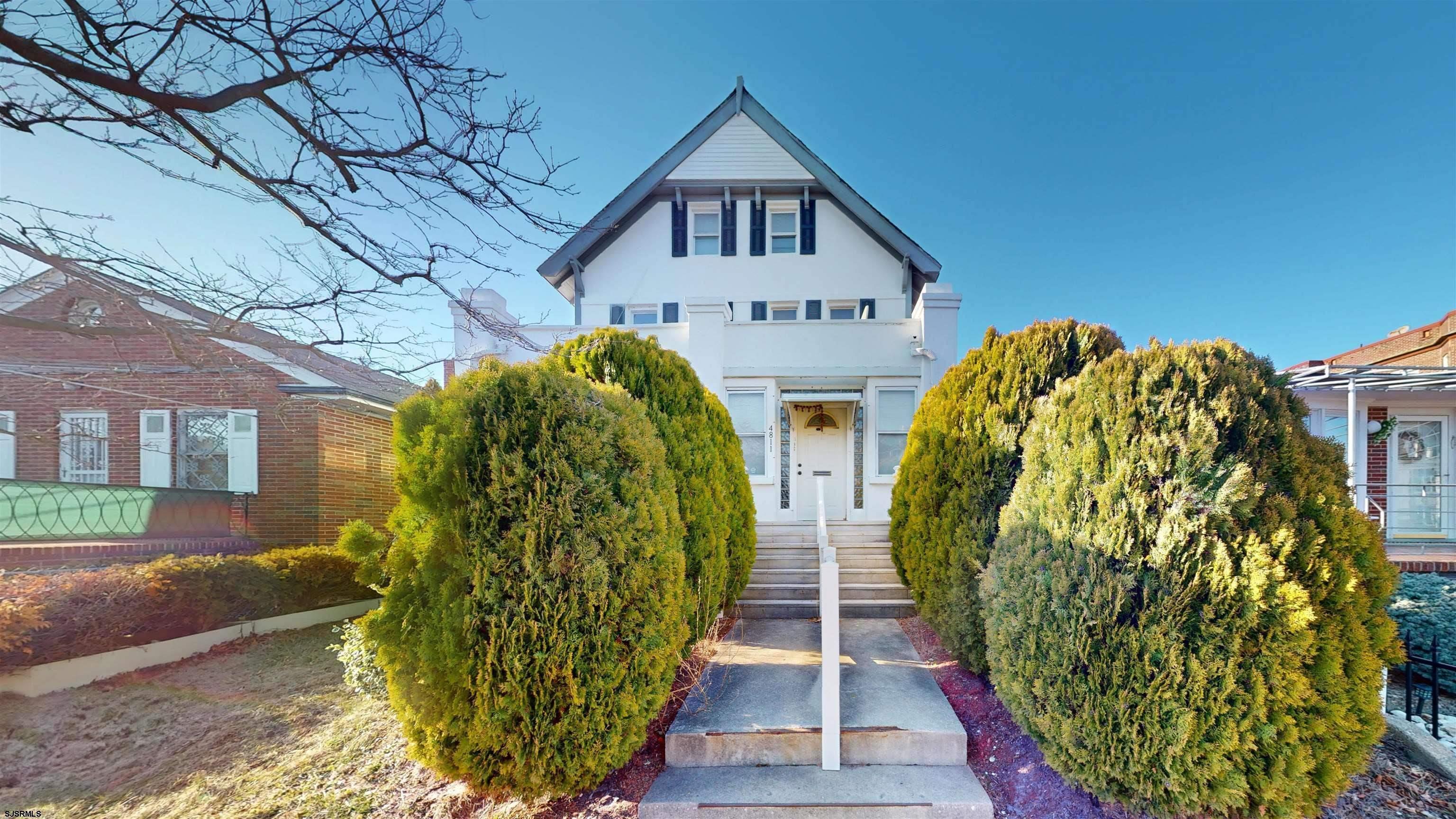 4811 Ave