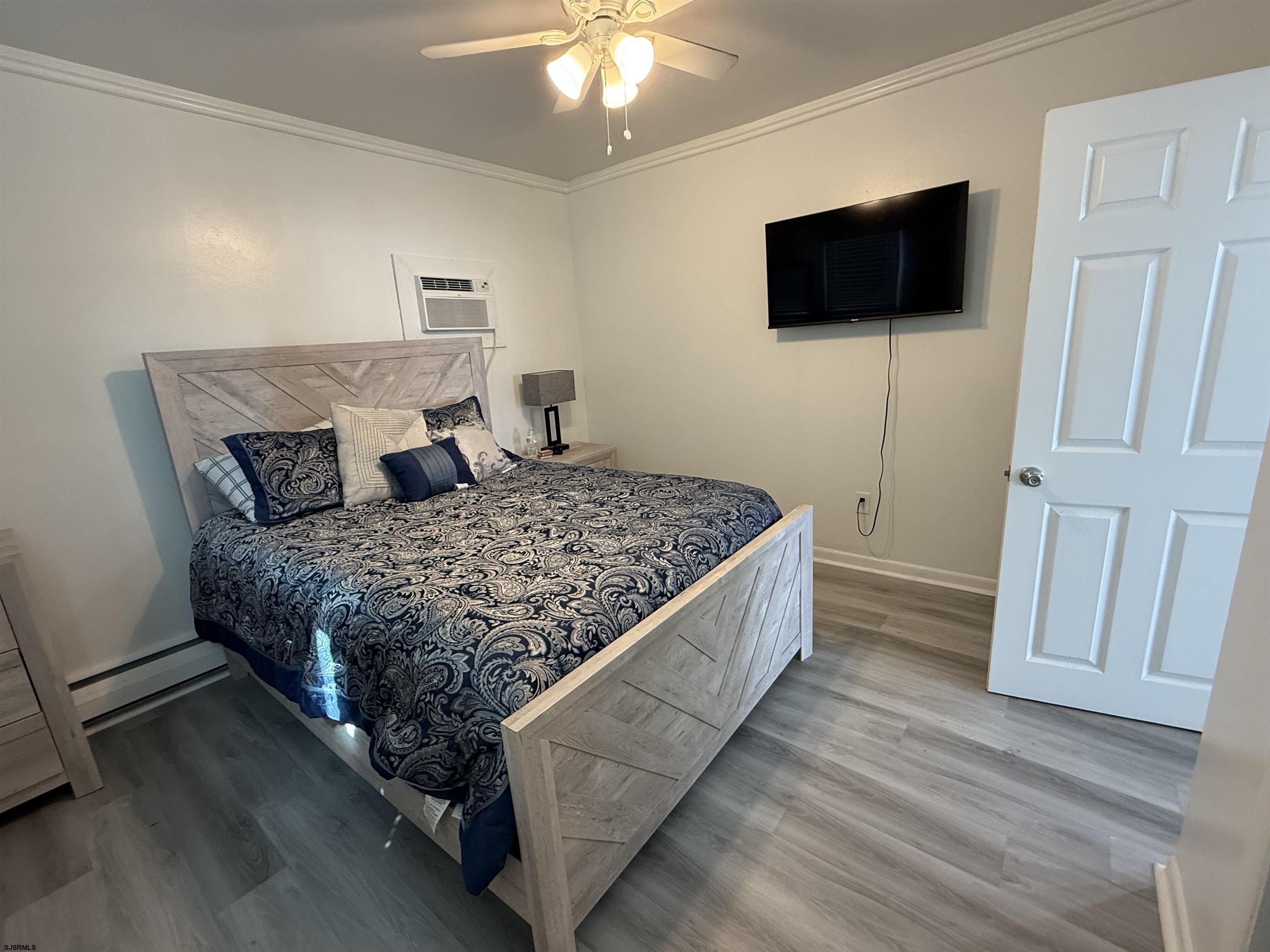 9500 Amherst Ave Unit: 5 AKA 6B