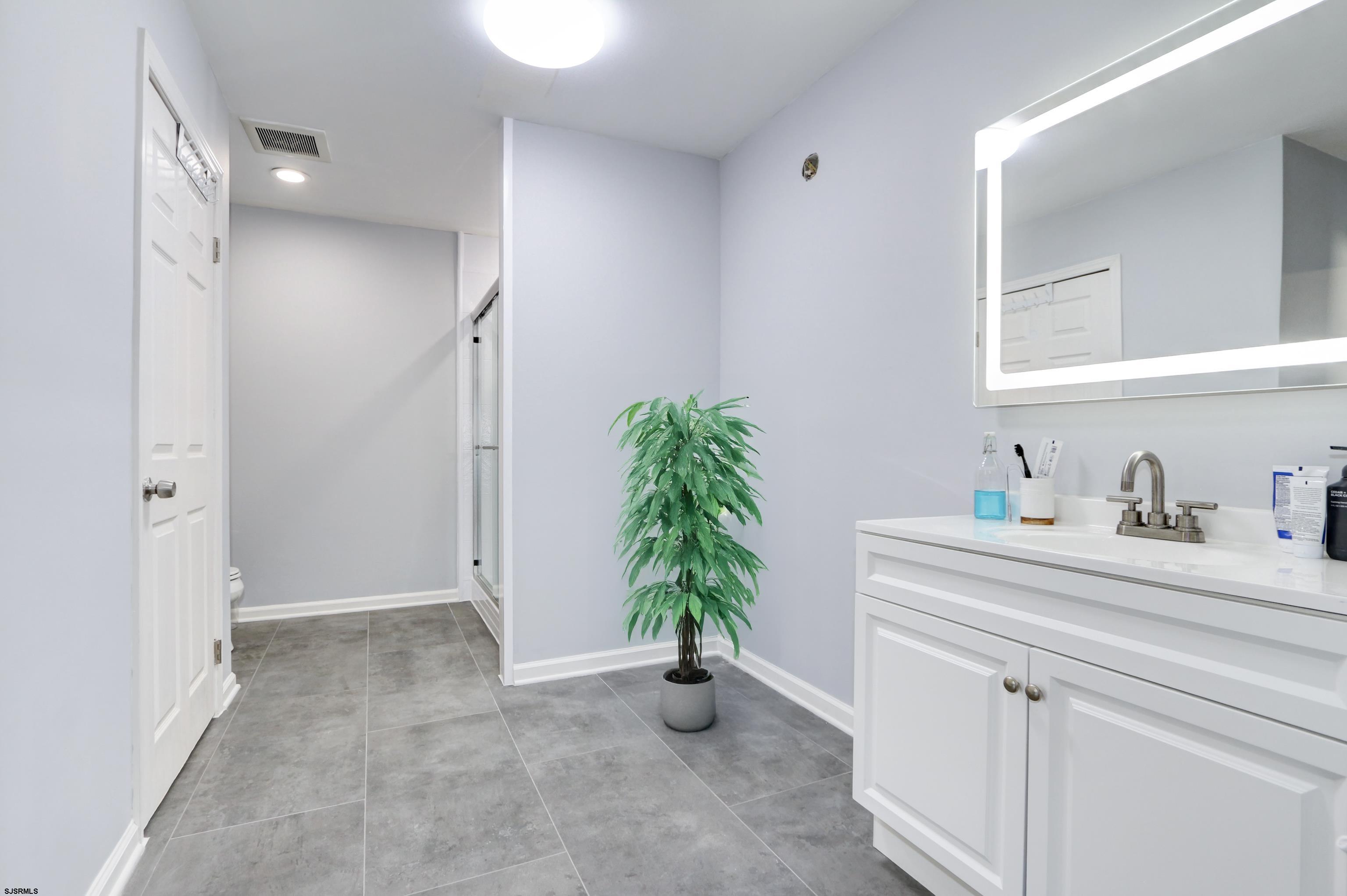 106 Hillside Ave